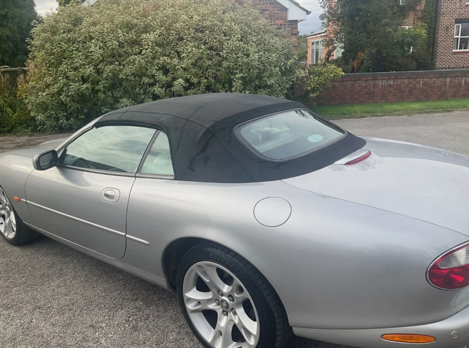 **(ONLY 106K MILEAGE)** 2003 JAGUAR XK8 4.2 CONVERTIBLE AUTOMATIC>>--NO VAT ON HAMMER--<< - Image 7 of 21