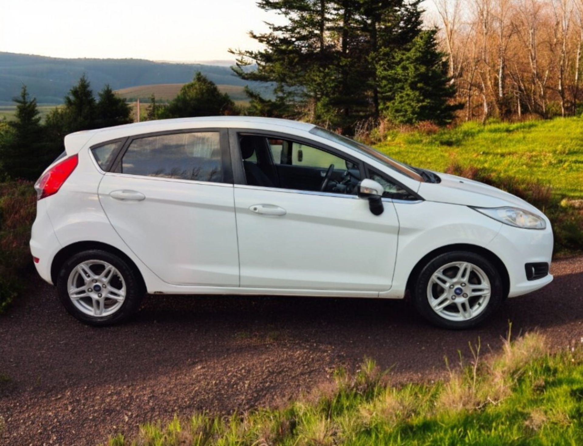 FORD FIESTA 1.5 TDCI ZETEC – 2013>>--NO VAT ON HAMMER--<< - Image 2 of 16