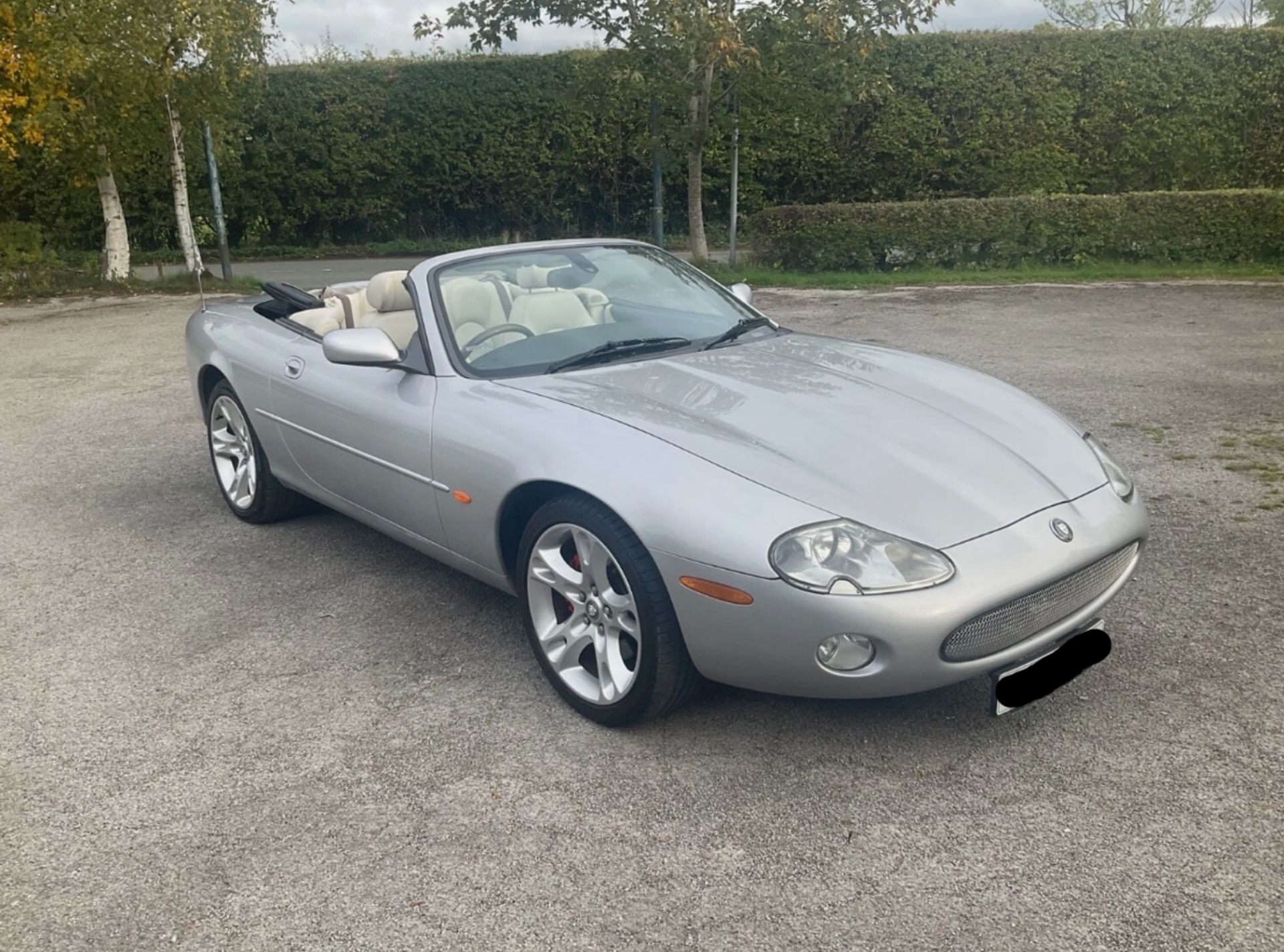 **(ONLY 106K MILEAGE)** 2003 JAGUAR XK8 4.2 CONVERTIBLE AUTOMATIC>>--NO VAT ON HAMMER--<< - Image 2 of 21