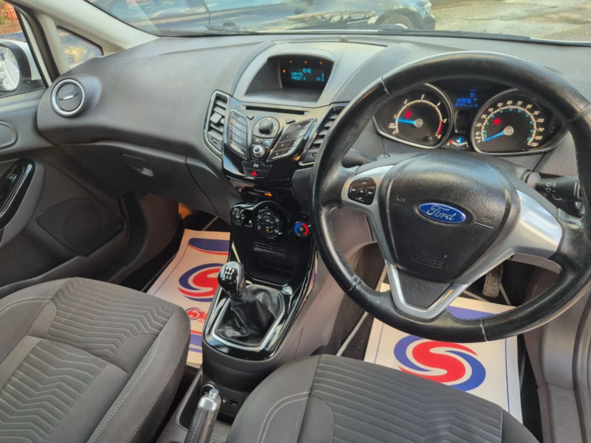 FORD FIESTA 1.5 TDCI ZETEC – 2013>>--NO VAT ON HAMMER--<< - Image 10 of 16