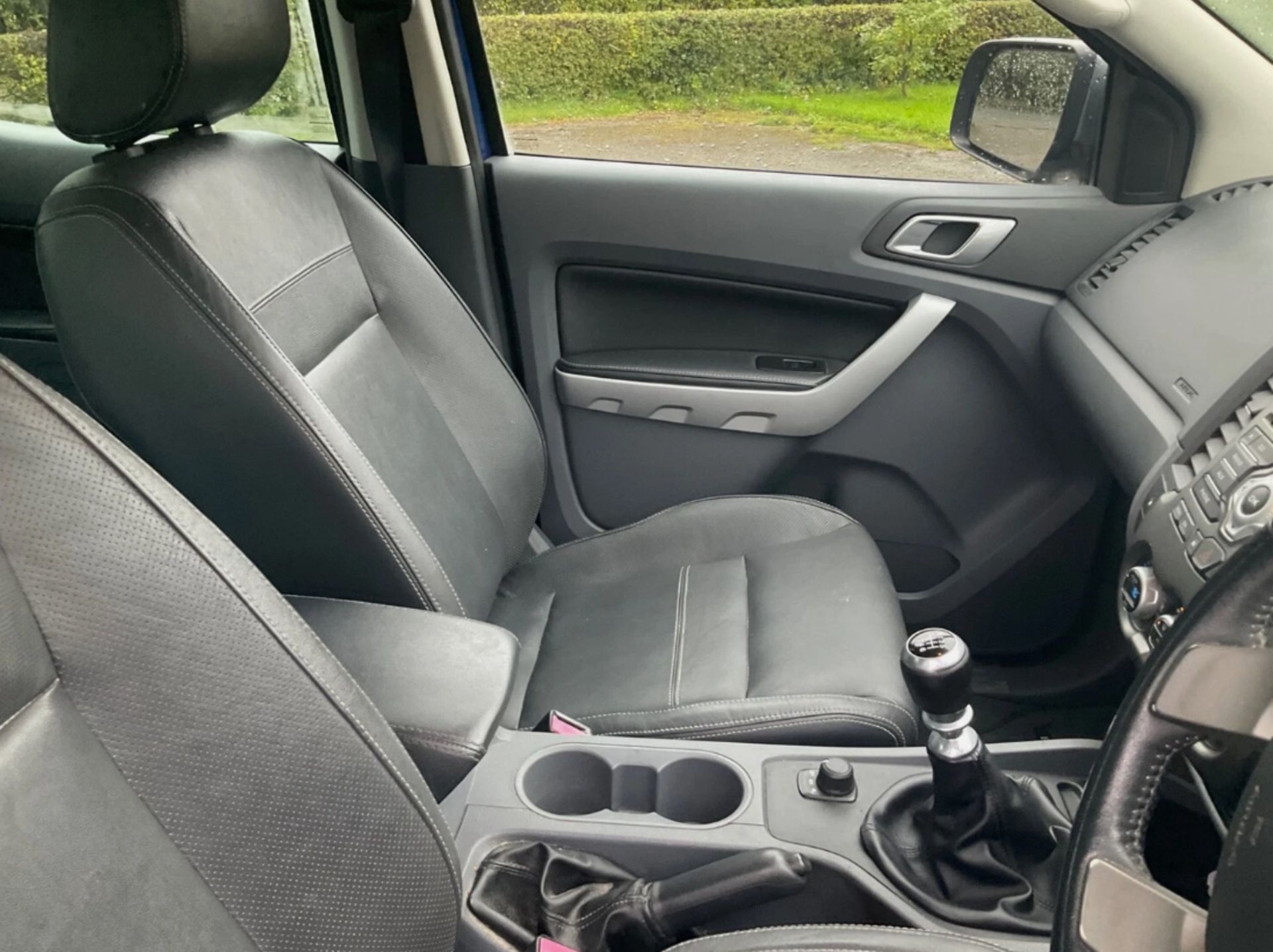 **(ONLY 80K MILEAGE)** 2013 FORD RANGER LIMITED 4X4 TDC - Image 6 of 17