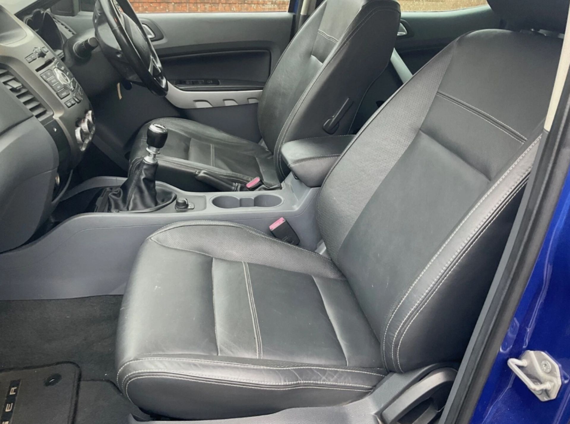 **(ONLY 80K MILEAGE)** 2013 FORD RANGER LIMITED 4X4 TDC - Image 7 of 17