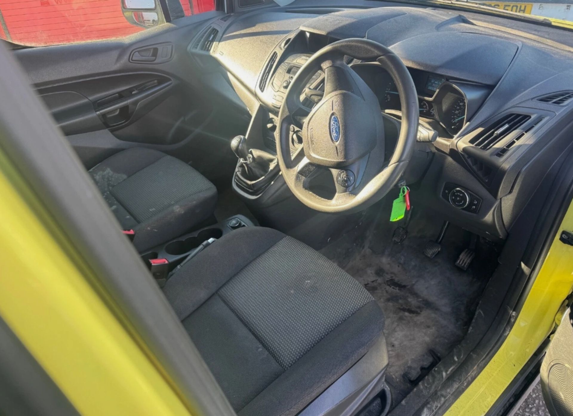 2016 FORD TRANSIT CONNECT 1.6 TDCI DOUBLE CAB - DIESEL – MANUAL – WHITE – 5 SEATER - Image 11 of 14