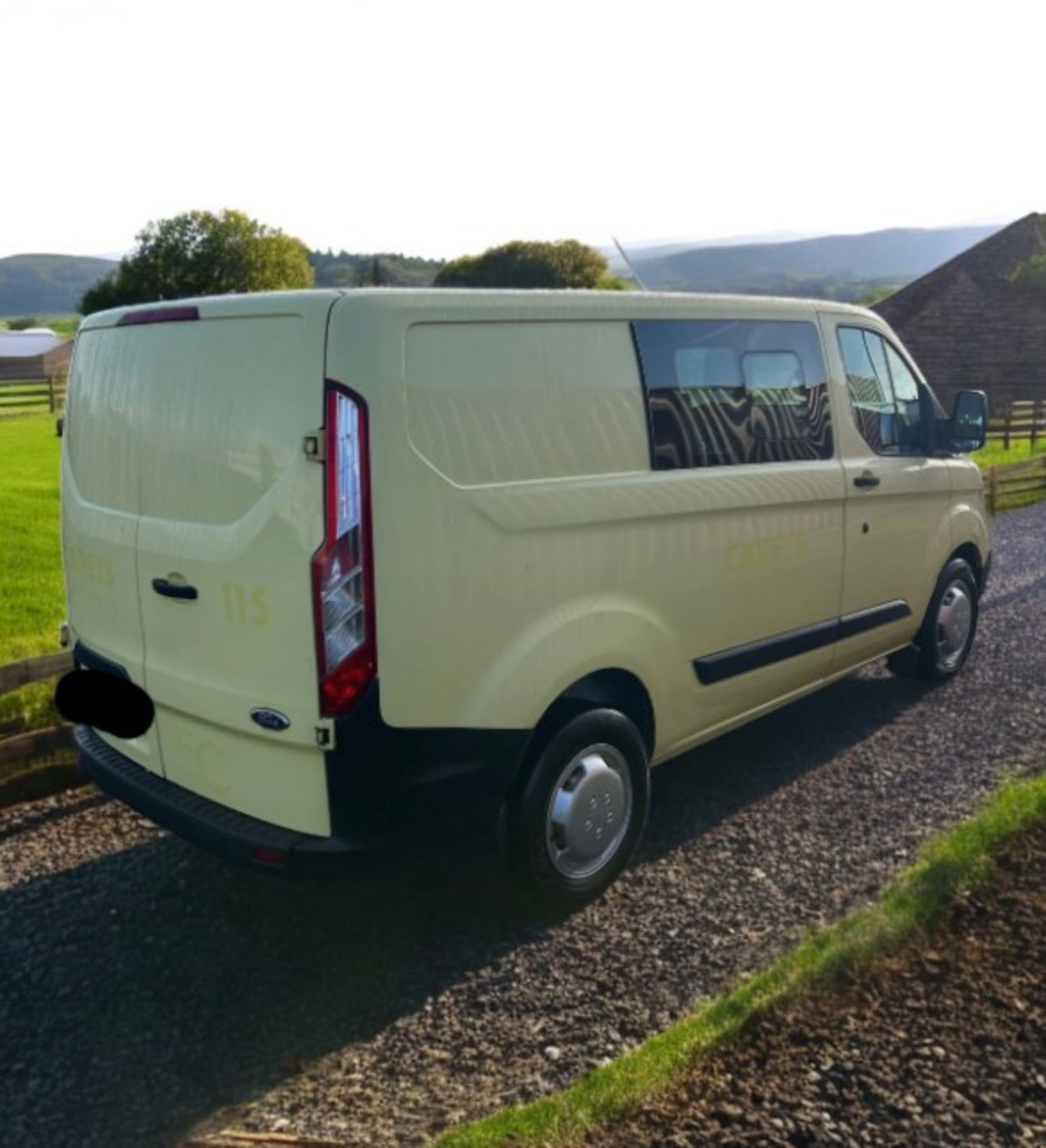 2018 FORD TRANSIT CUSTOM 2.0 TDCI 105PS LOW ROOF D/CAB VAN - Image 6 of 12