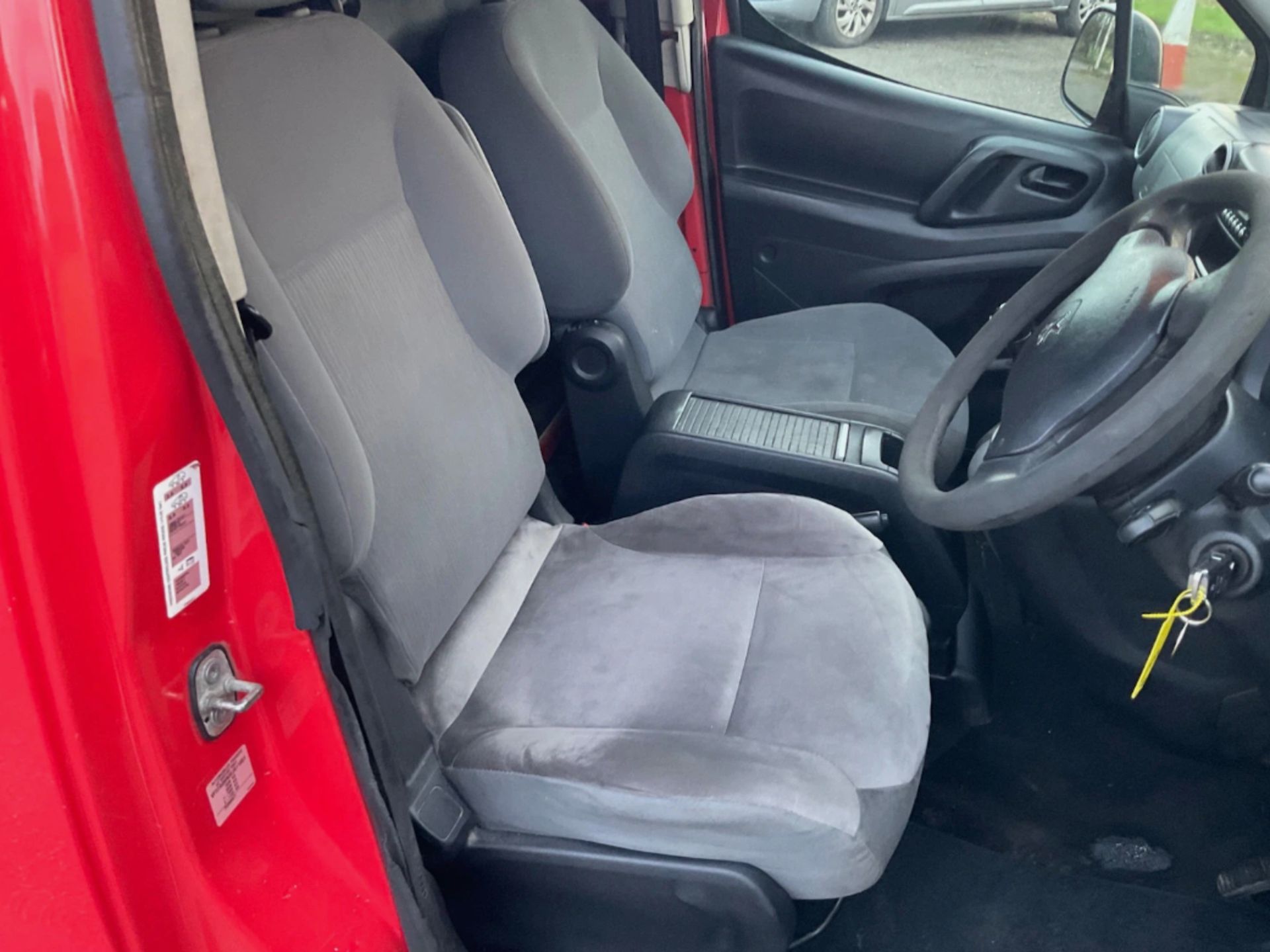 **(ONLY 75K MILEAGE)** 2012 PEUGEOT PARTNER 625 S L1 HDI PANEL VAN>>--NO VAT ON HAMMER--<< - Image 5 of 13