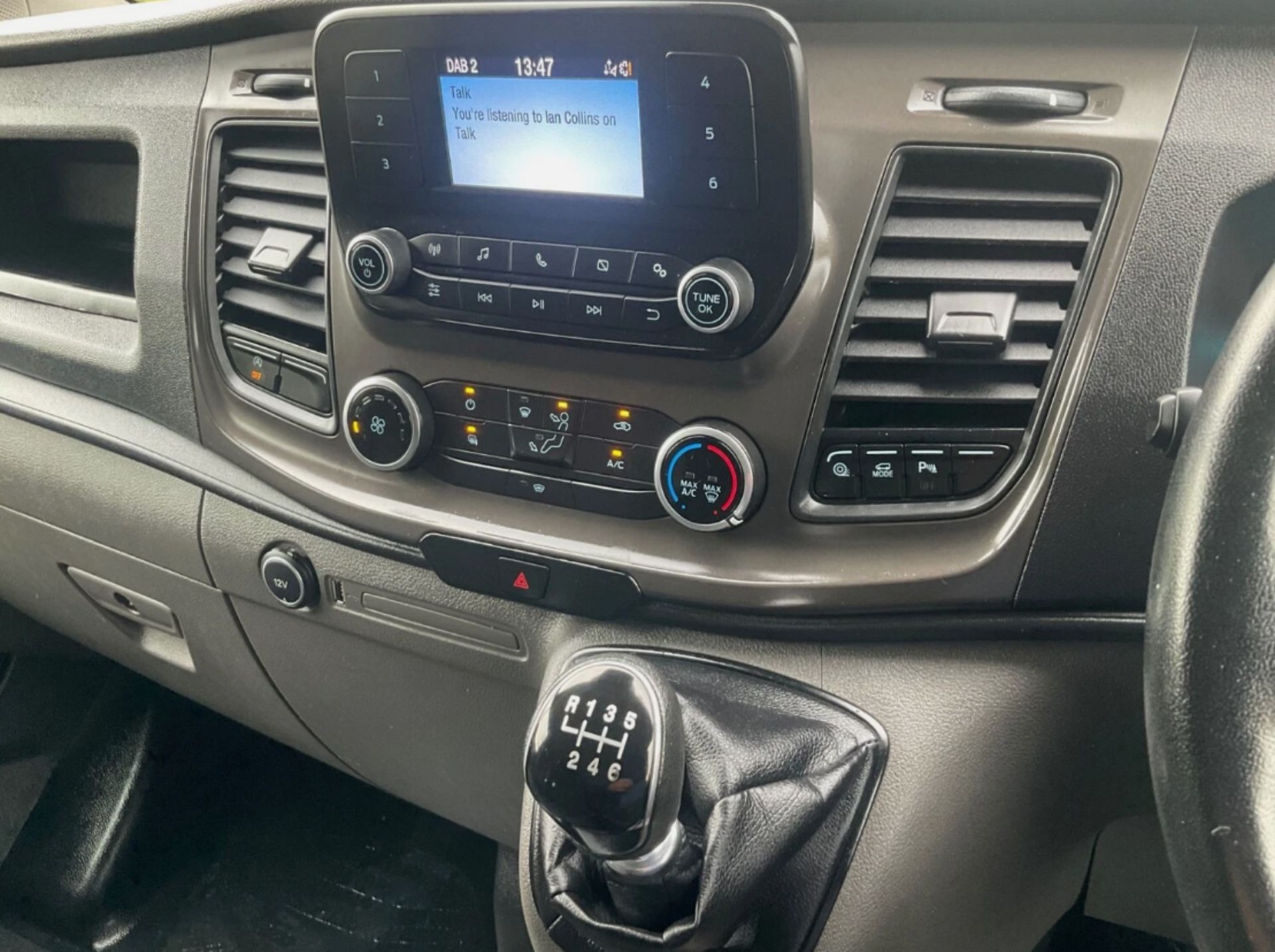 **(ONLY 109K MILEAGE)** 2020 FORD TRANSIT CUSTOM 300 TREND ECOBLUE - Image 14 of 16