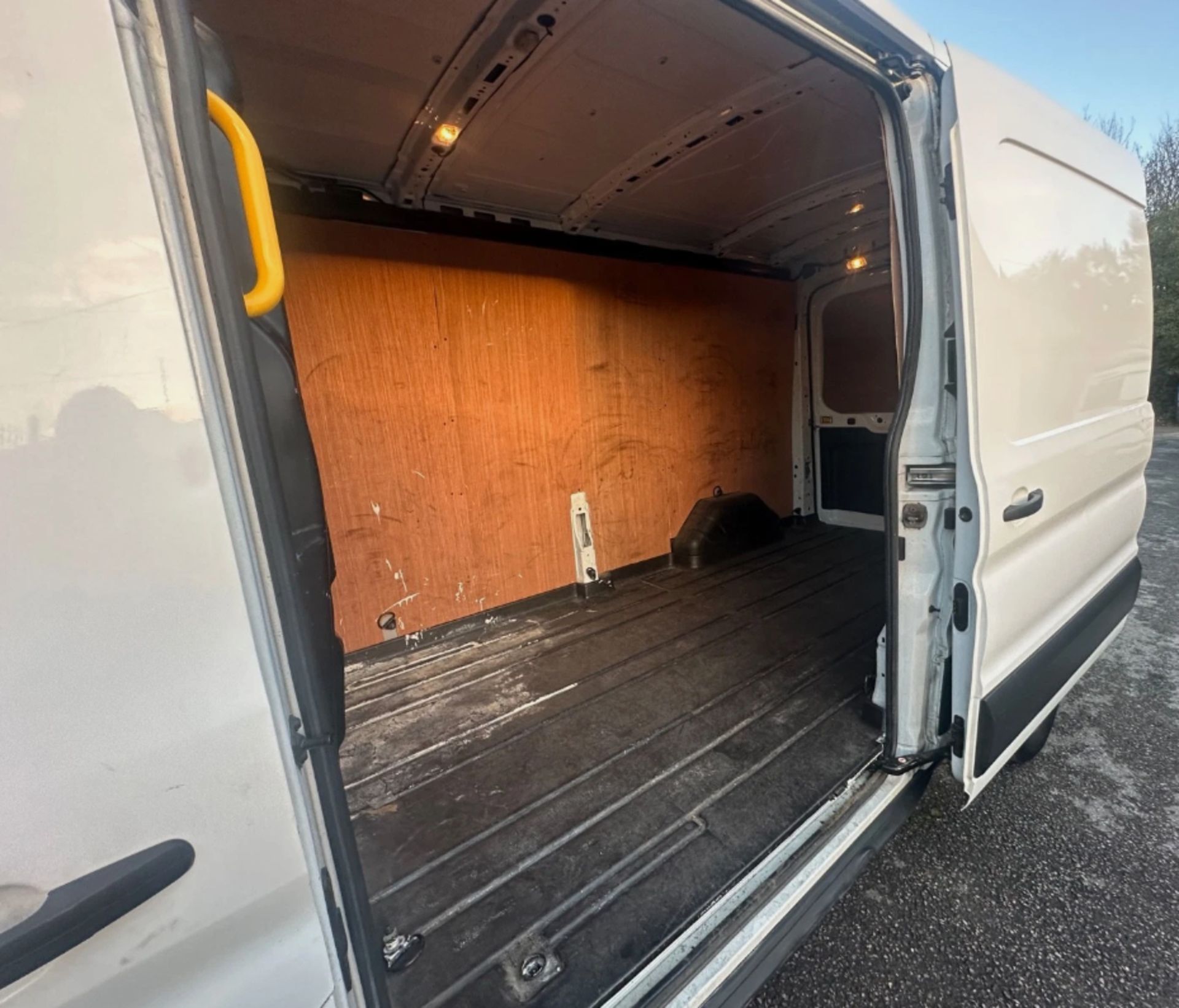 2021 FORD TRANSIT 350 TREND ECOBLUE L3H2 PANEL VAN - Image 6 of 14
