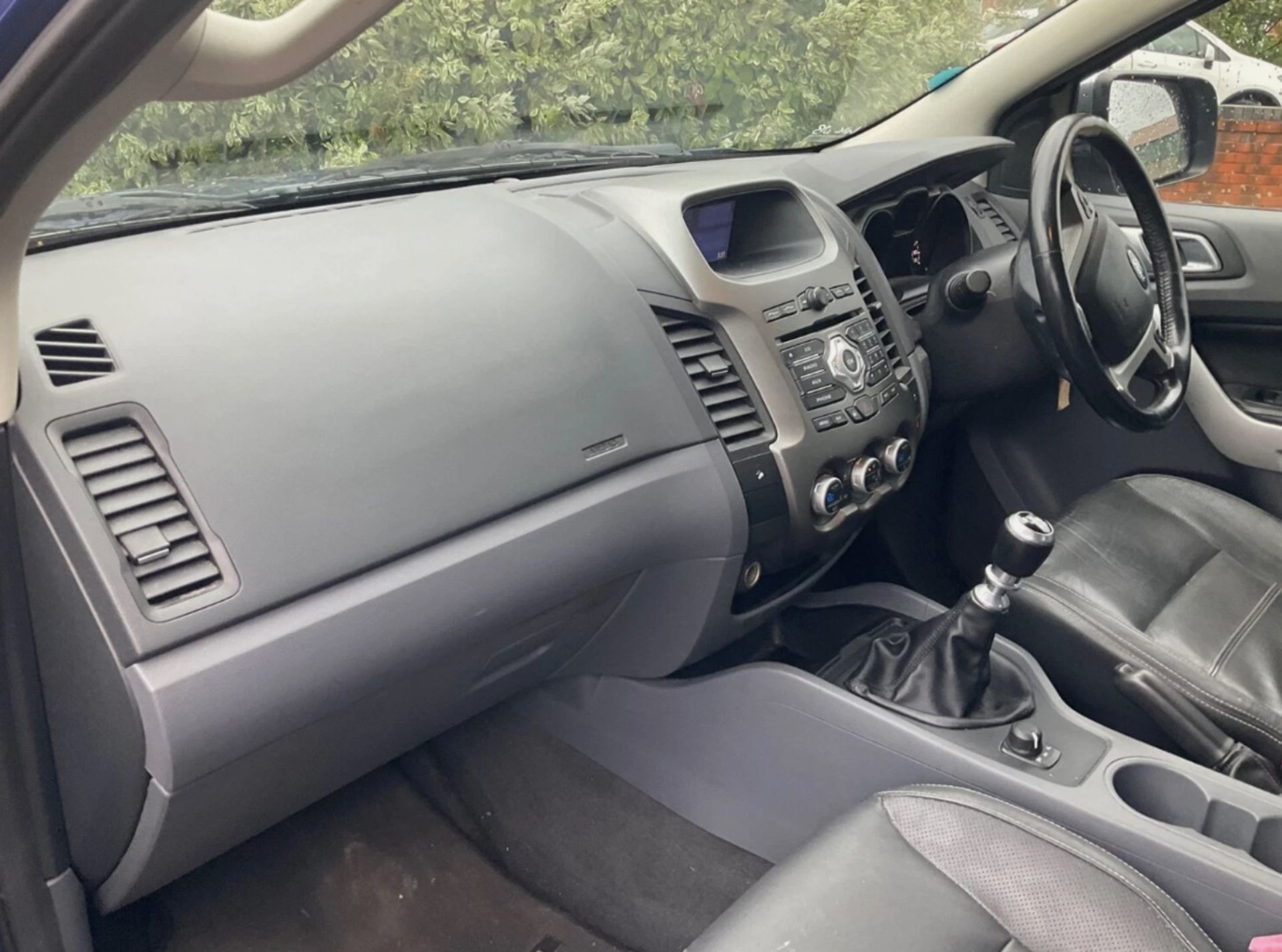 **(ONLY 80K MILEAGE)** 2013 FORD RANGER LIMITED 4X4 TDC - Image 8 of 17