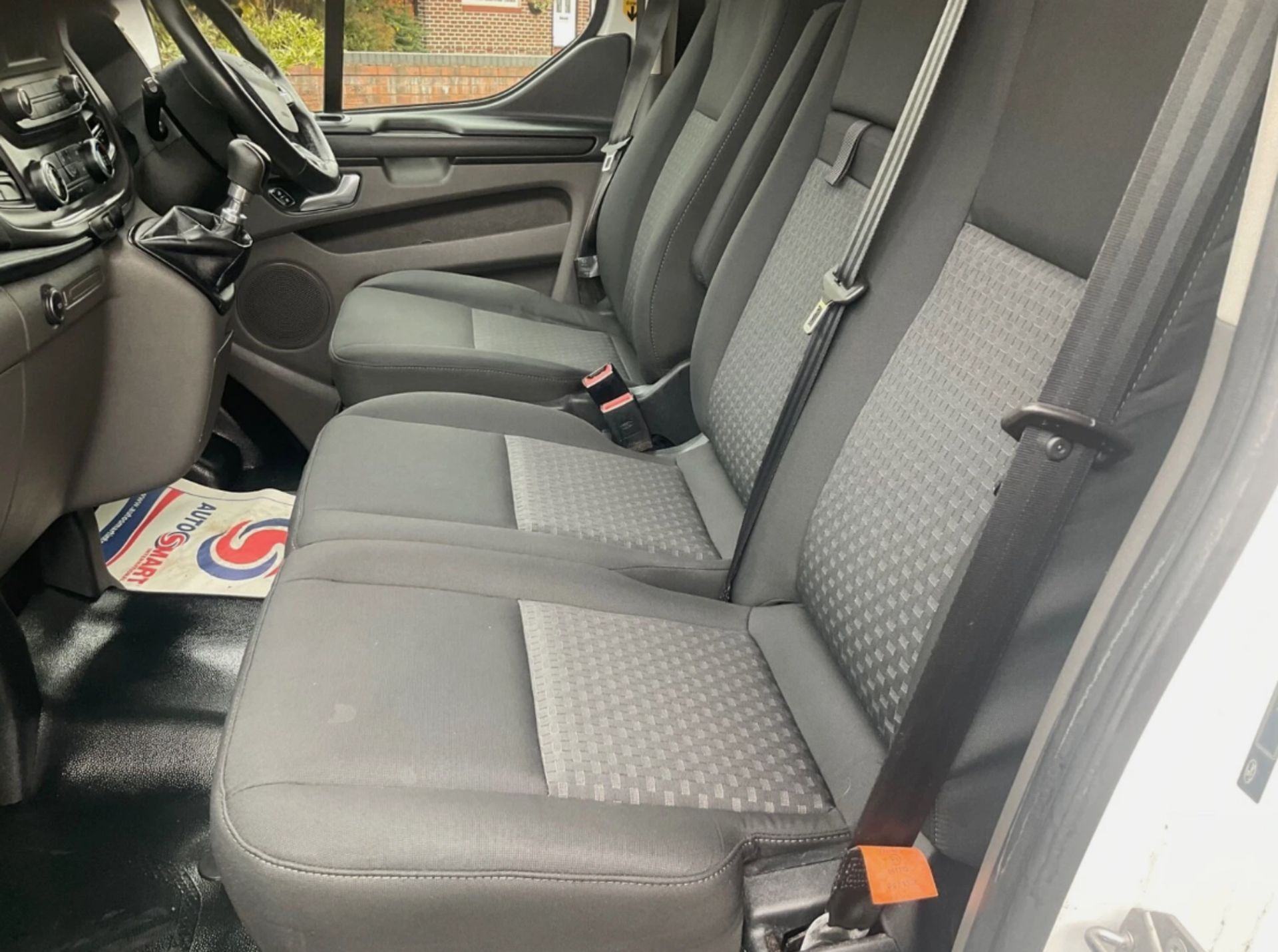 **(ONLY 109K MILEAGE)** 2020 FORD TRANSIT CUSTOM 300 TREND ECOBLUE - Image 6 of 16