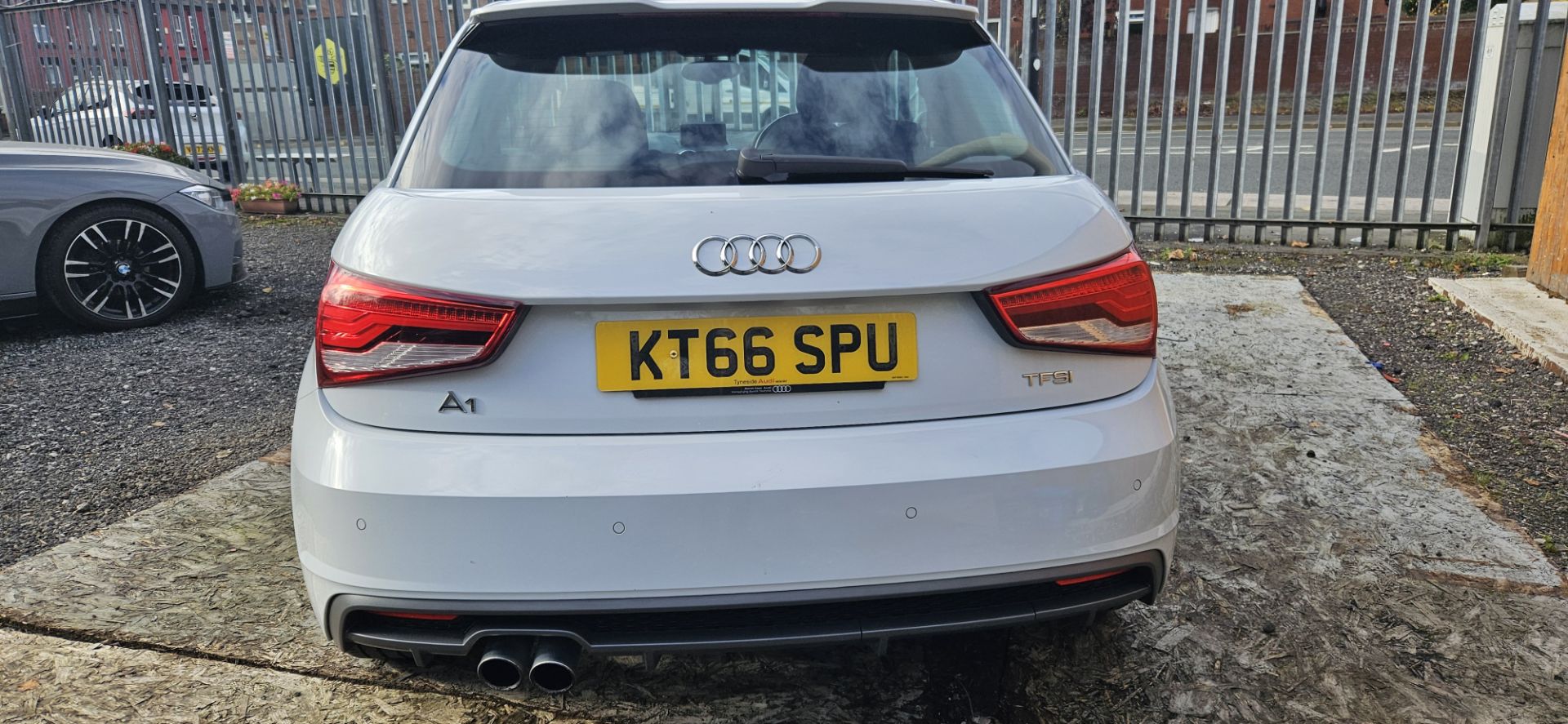 2016 AUDI A1 S LINE – STYLISH, RELIABLE, AND PACKED WITH PREMIUM FEATURES - Image 4 of 8