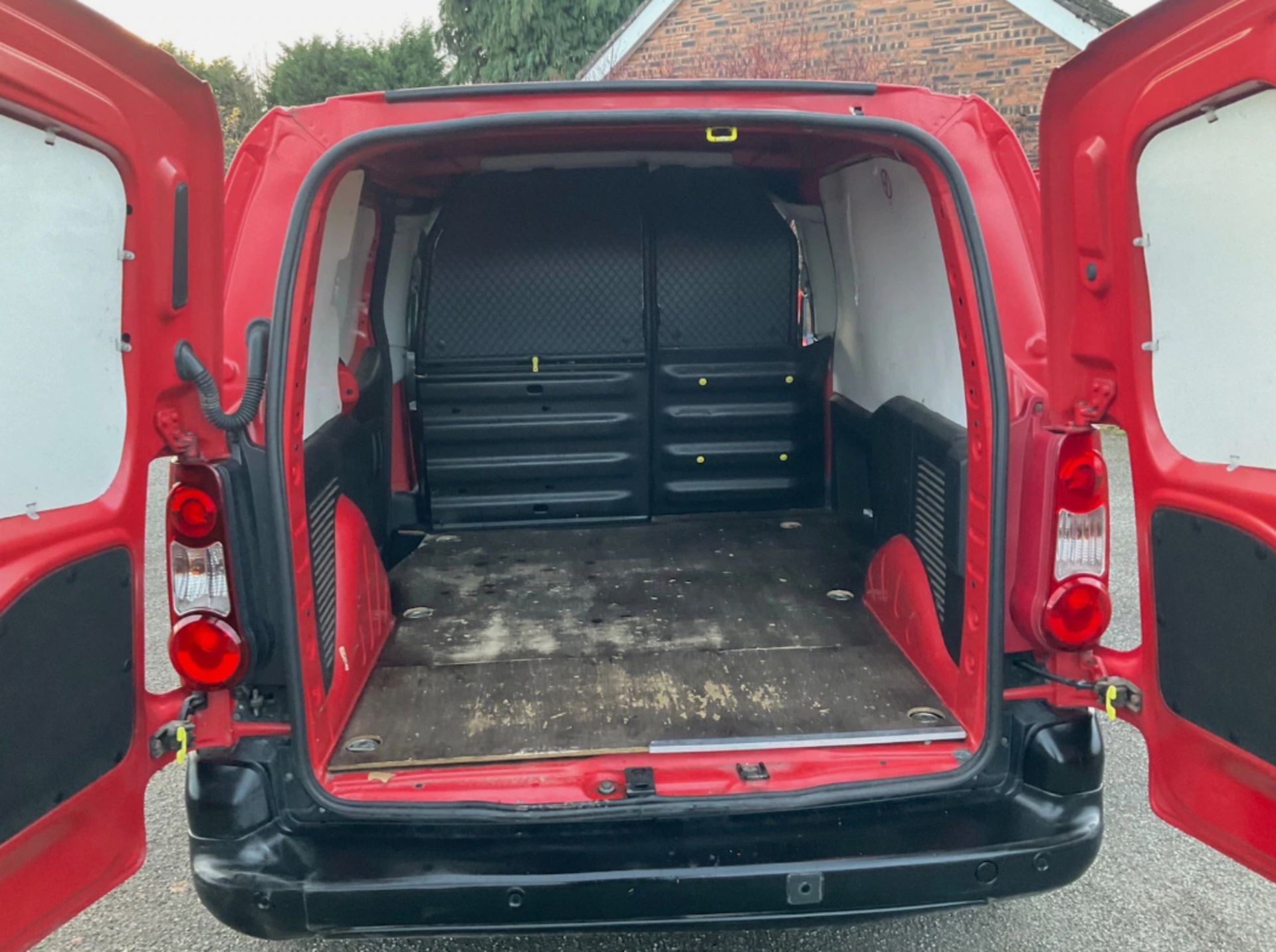 **(ONLY 75K MILEAGE)** 2012 PEUGEOT PARTNER 625 S L1 HDI PANEL VAN>>--NO VAT ON HAMMER--<< - Image 11 of 13