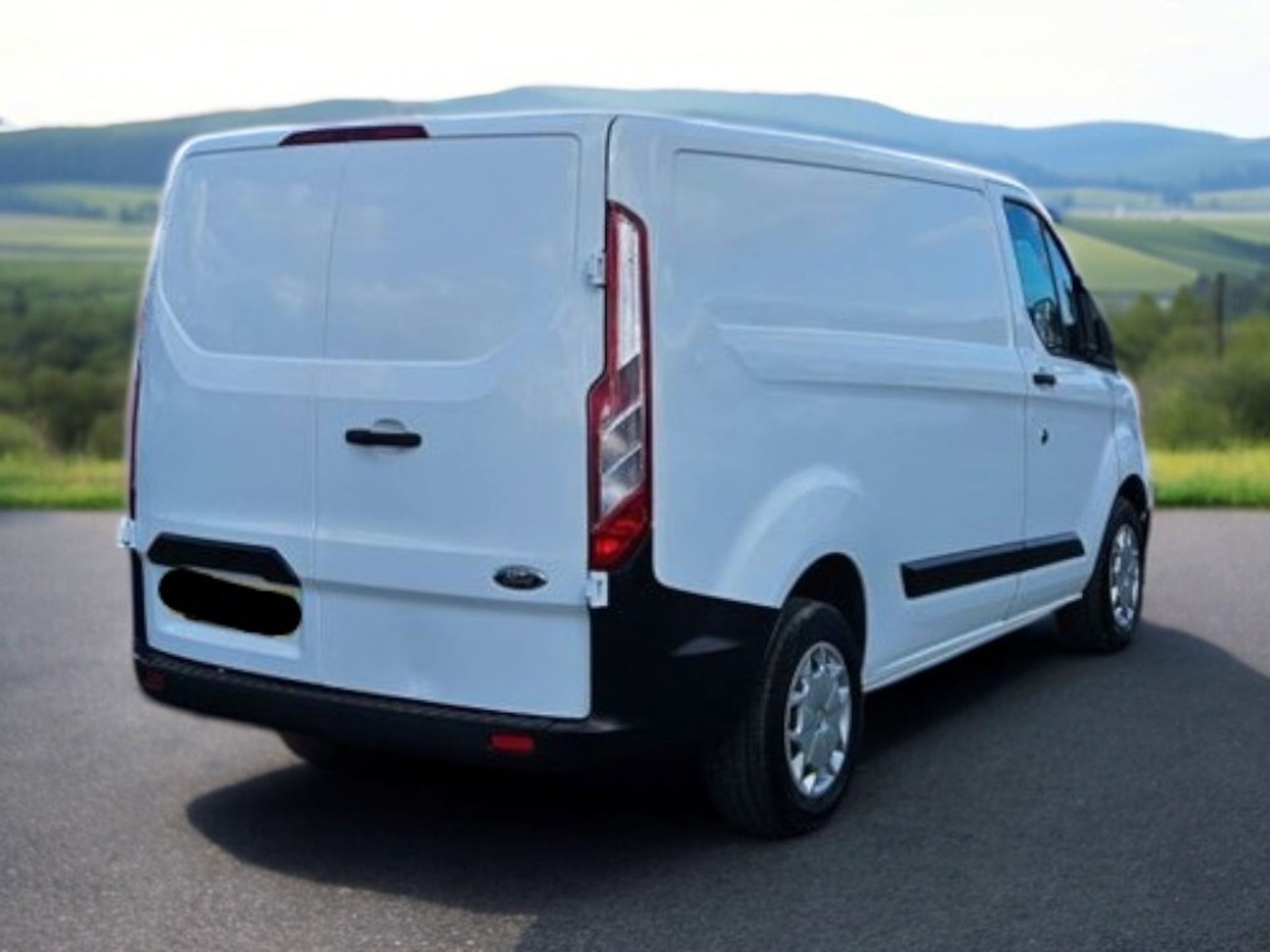 **(ONLY 102K MILEAGE)** 2020 FORD TRANSIT CUSTOM 300 LEADER 2.0 TDCI – SWB >>--NO VAT ON HAMMER--<< - Image 6 of 13