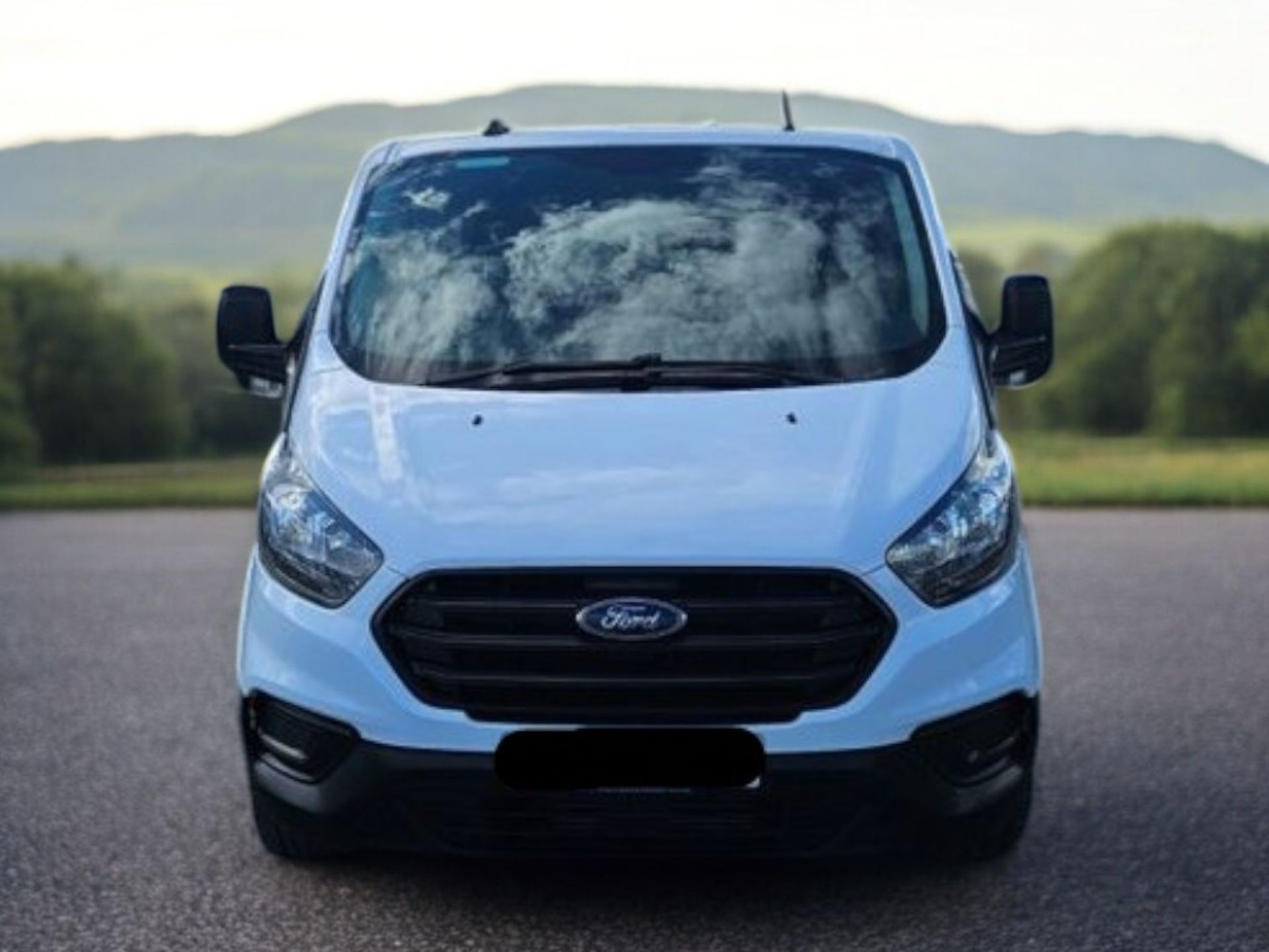 **(ONLY 102K MILEAGE)** 2020 FORD TRANSIT CUSTOM 300 LEADER 2.0 TDCI – SWB >>--NO VAT ON HAMMER--<< - Image 8 of 13