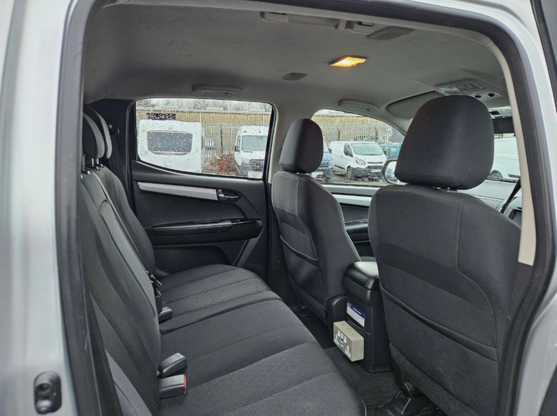 **(ONLY 72K MILEAGE)** 2019 ISUZU D-MAX YUKON 4X4 DOUBLE CAB PICKUP - Image 10 of 13