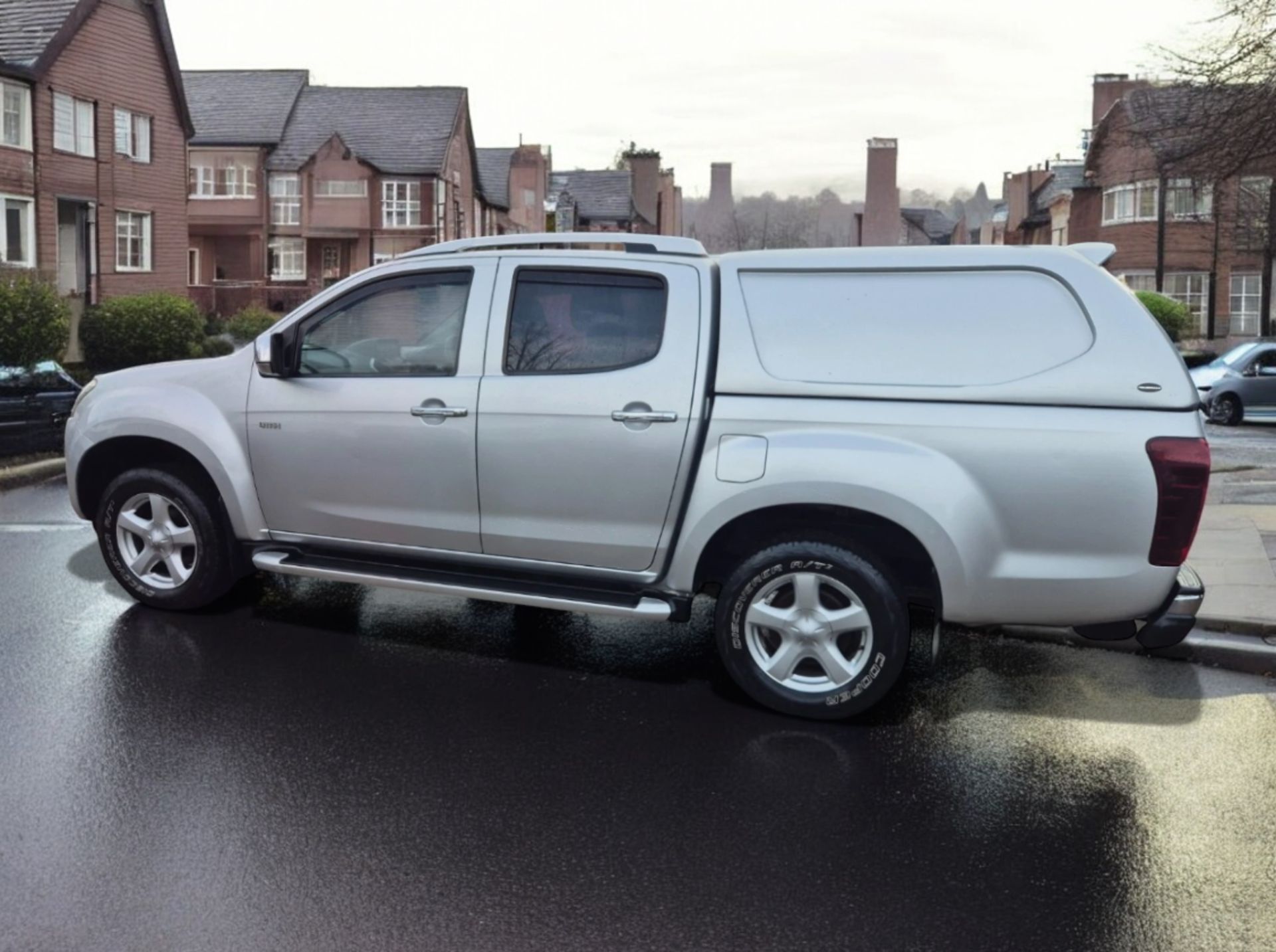 2015 ISUZU RODEO D-MAX UTAH VISION 2.5 TWIN TURBO DIESEL 6-SPEED MANUAL >>--NO VAT ON HAMMER--<< - Image 8 of 25