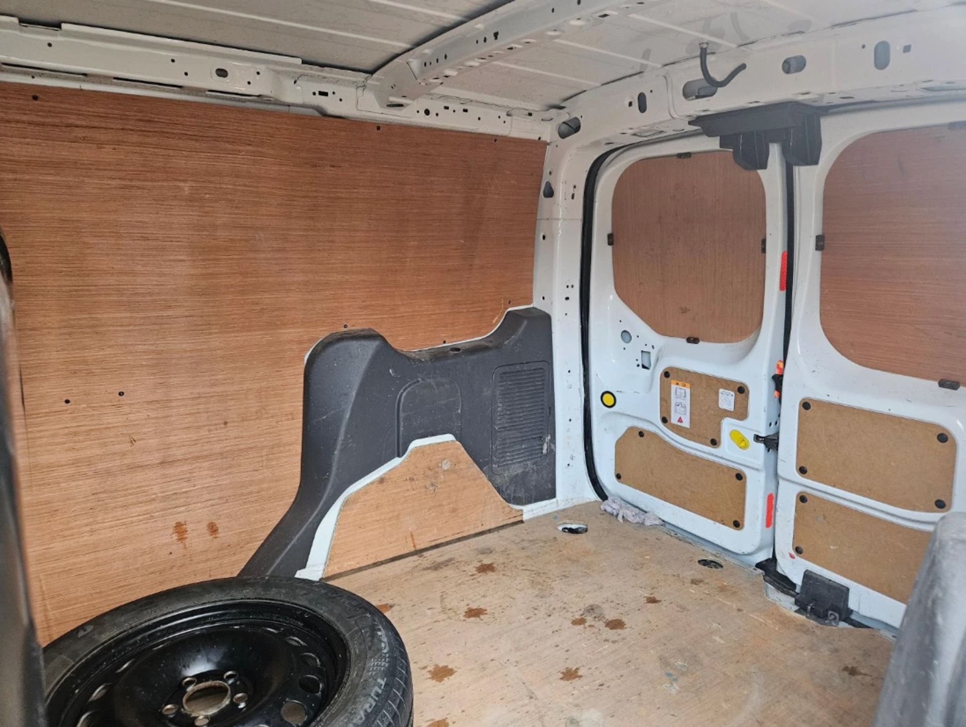 **(ONLY 22K MILEAGE)** 2021 FORD TRANSIT CONNECT 200 BASE TDCI PANEL VAN - Image 9 of 13