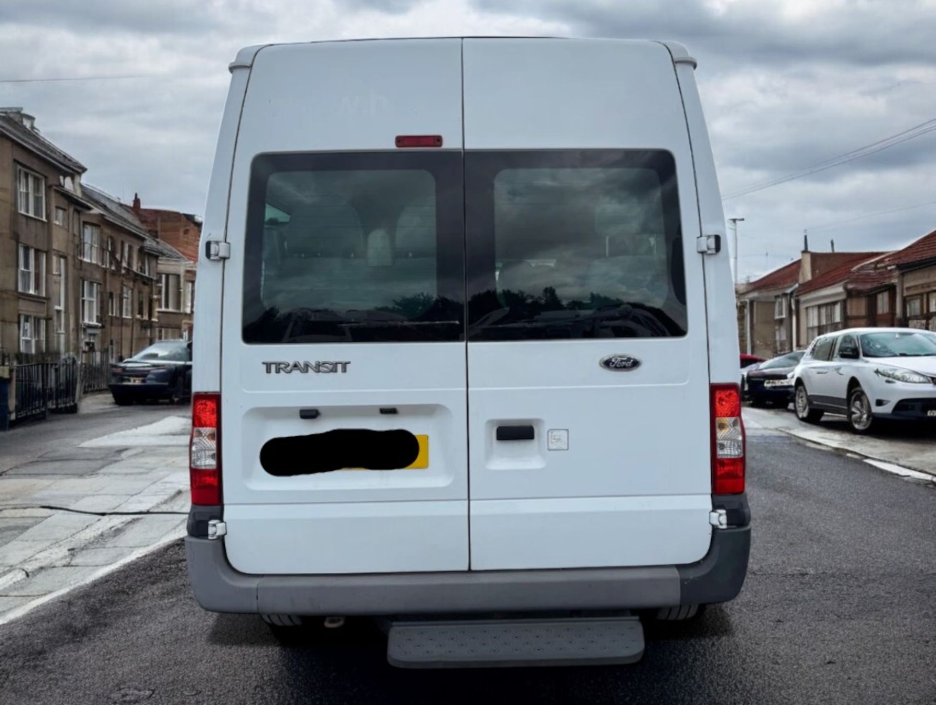 **(ONLY 99K MILEAGE)** 2012 / 62 FORD TRANSIT T350 LWB 14 SEATER MINIBUS - Image 5 of 21