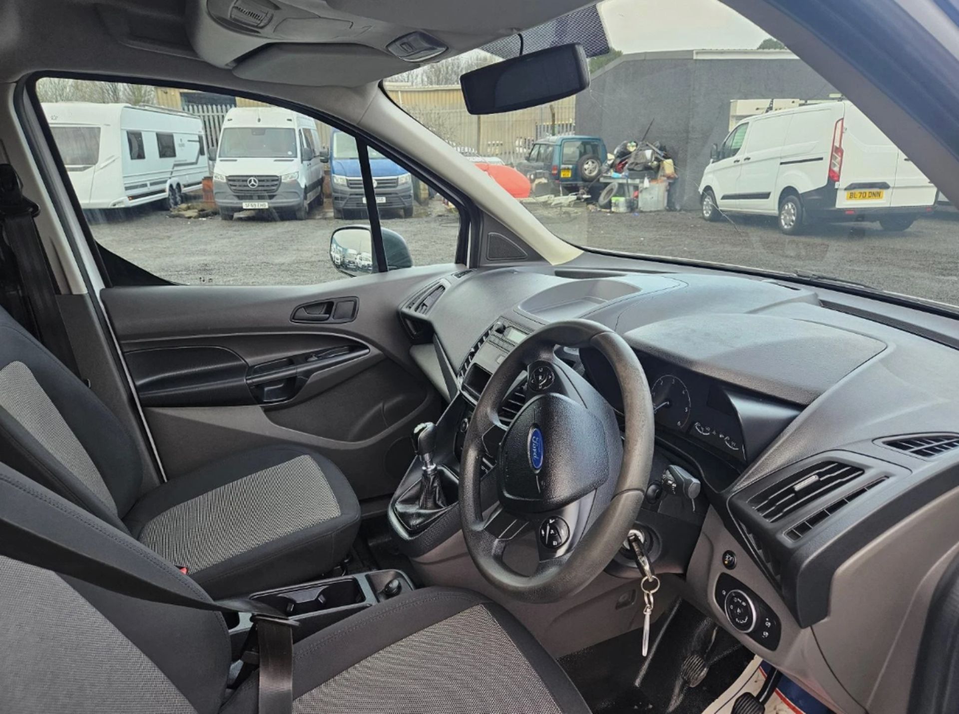 **(ONLY 22K MILEAGE)** 2021 FORD TRANSIT CONNECT 200 BASE TDCI PANEL VAN - Image 11 of 13