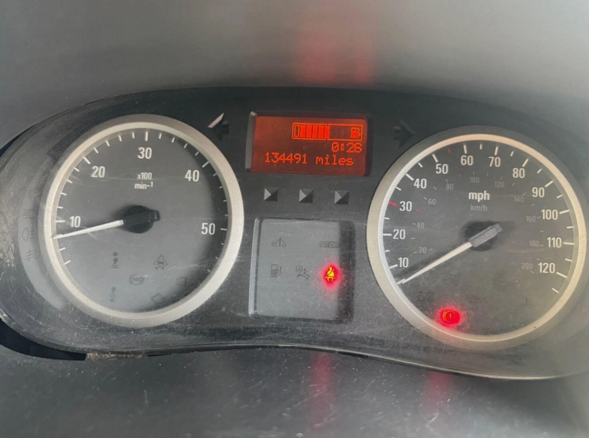 2011 VAUXHALL VIVARO SWB CDTI 90PS PANEL VAN - DIESEL – MANUAL – WHITE - Image 16 of 21