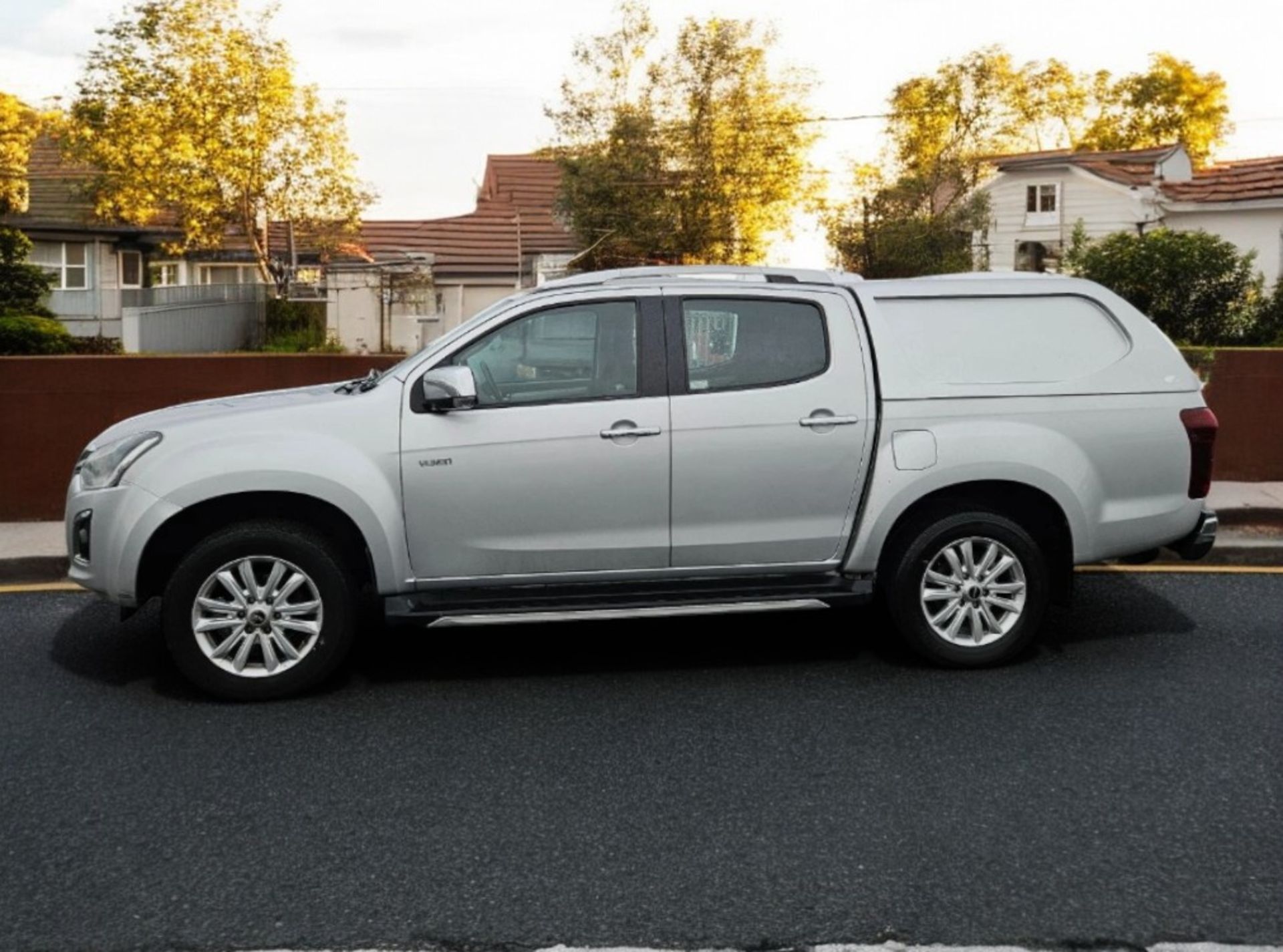 **(ONLY 72K MILEAGE)** 2019 ISUZU D-MAX YUKON 4X4 DOUBLE CAB PICKUP - Image 5 of 13