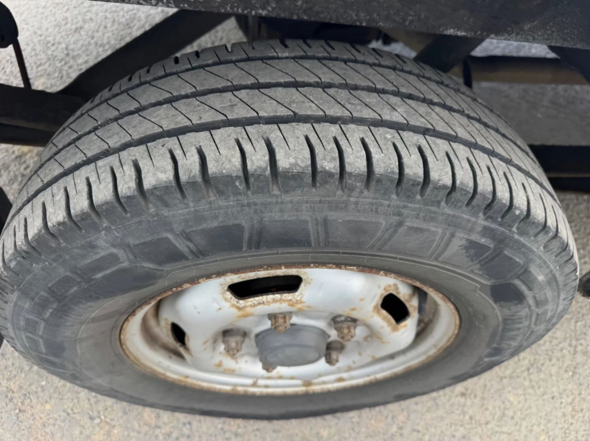 **(ONLY 99K MILEAGE)** 2012 / 62 FORD TRANSIT T350 LWB 14 SEATER MINIBUS - Image 13 of 21