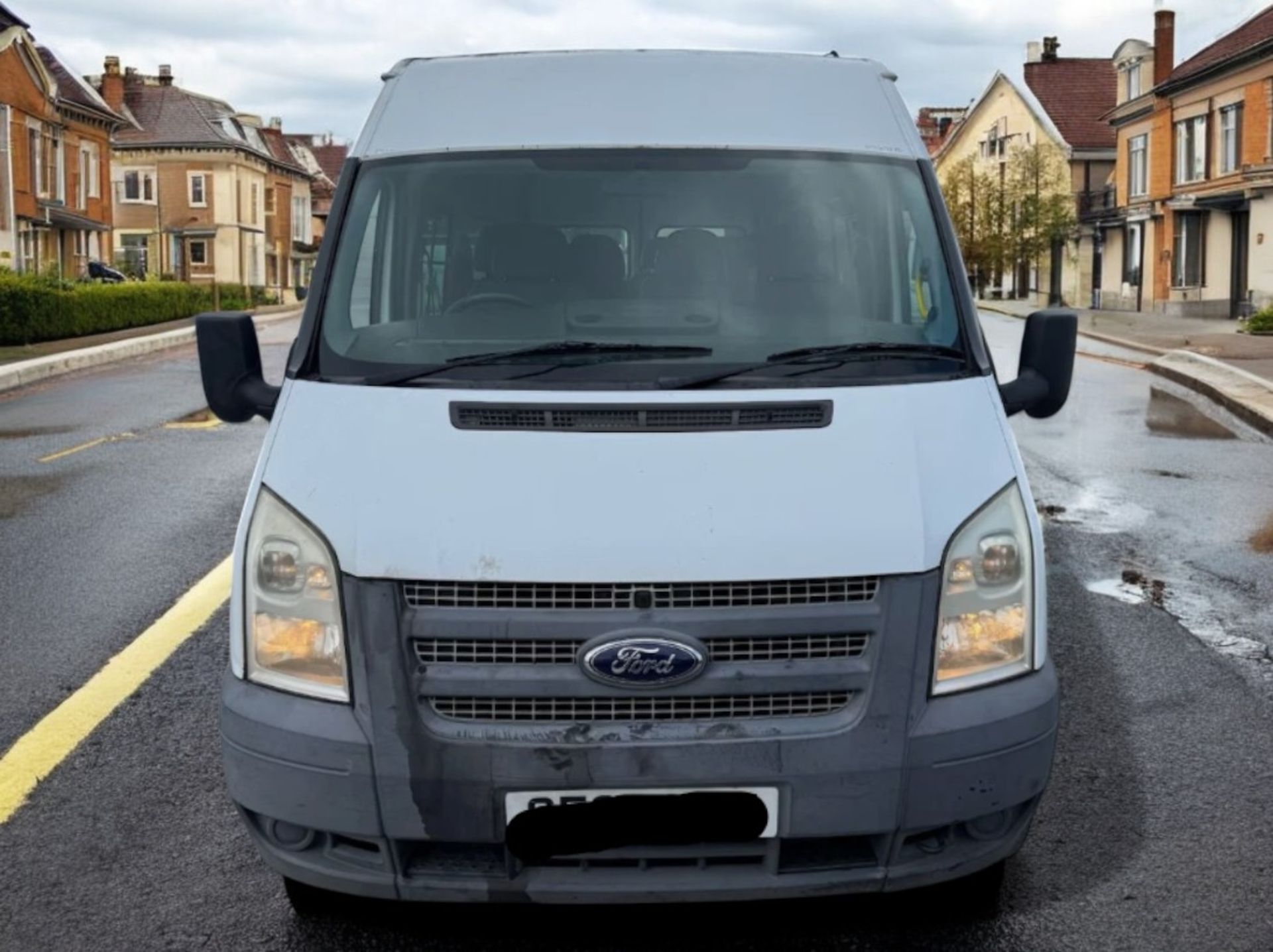 **(ONLY 99K MILEAGE)** 2012 / 62 FORD TRANSIT T350 LWB 14 SEATER MINIBUS - Image 2 of 21