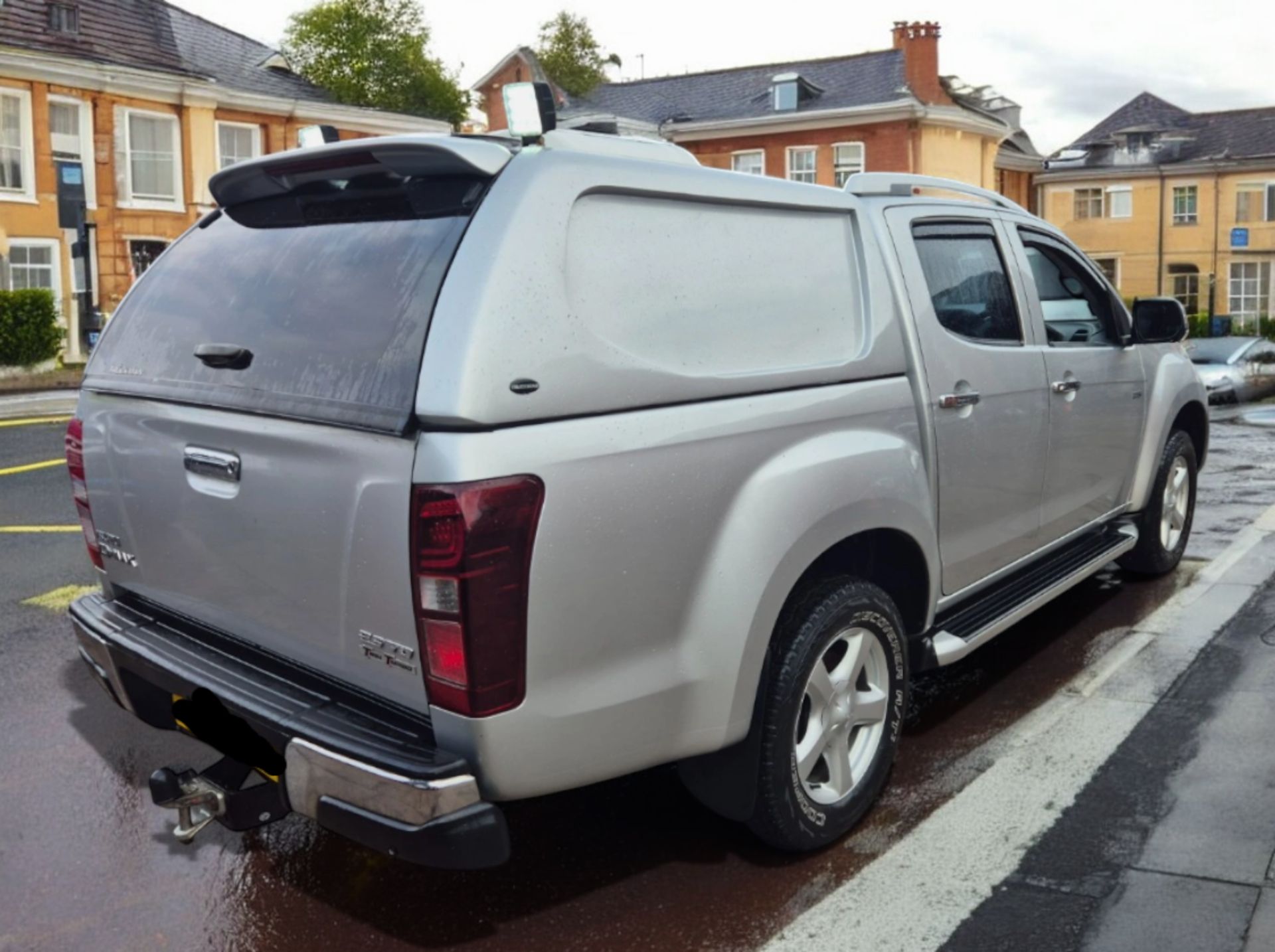 2015 ISUZU RODEO D-MAX UTAH VISION 2.5 TWIN TURBO DIESEL 6-SPEED MANUAL >>--NO VAT ON HAMMER--<< - Image 5 of 25