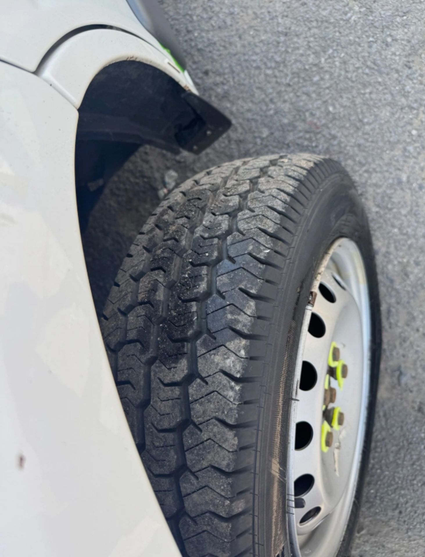 2011 VAUXHALL VIVARO SWB CDTI 90PS PANEL VAN - DIESEL – MANUAL – WHITE - Image 12 of 21