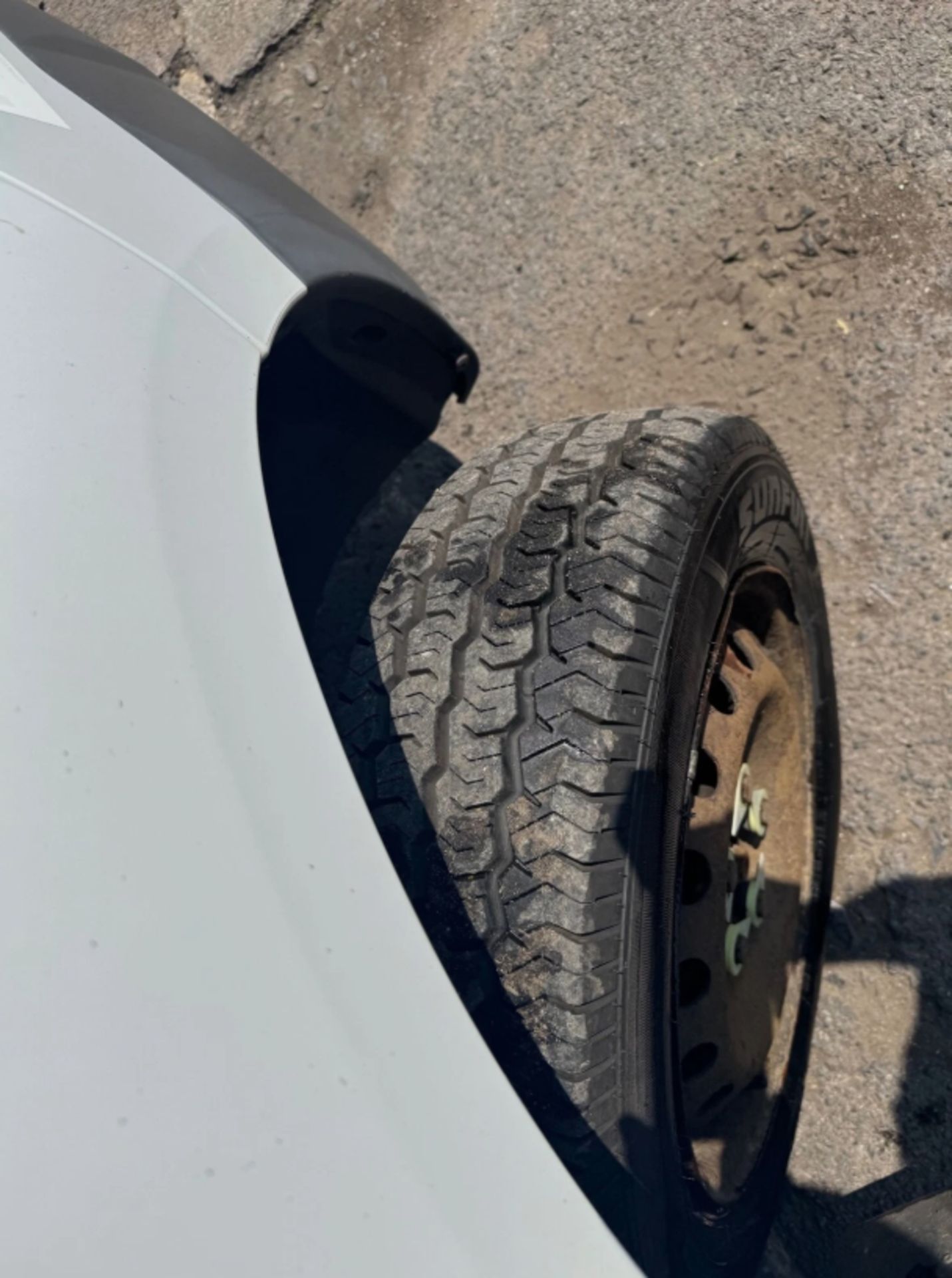 2011 VAUXHALL VIVARO SWB CDTI 90PS PANEL VAN - DIESEL – MANUAL – WHITE - Image 11 of 21