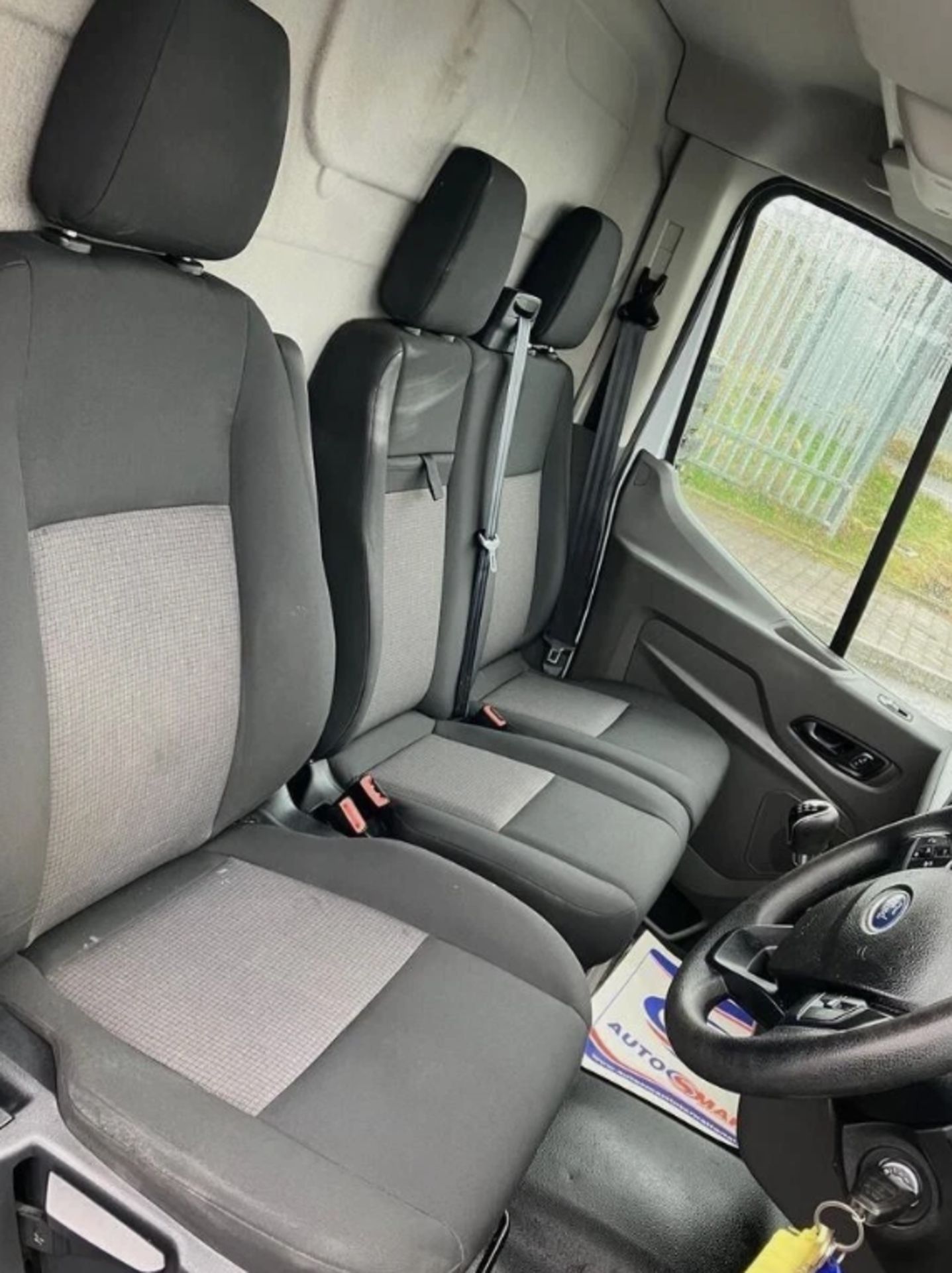 **(ONLY 98K MILEAGE)** 2019 FORD TRANSIT 350 LEADER TDCI L3H2 MWB >>--NO VAT ON HAMMER--<< - Image 11 of 13