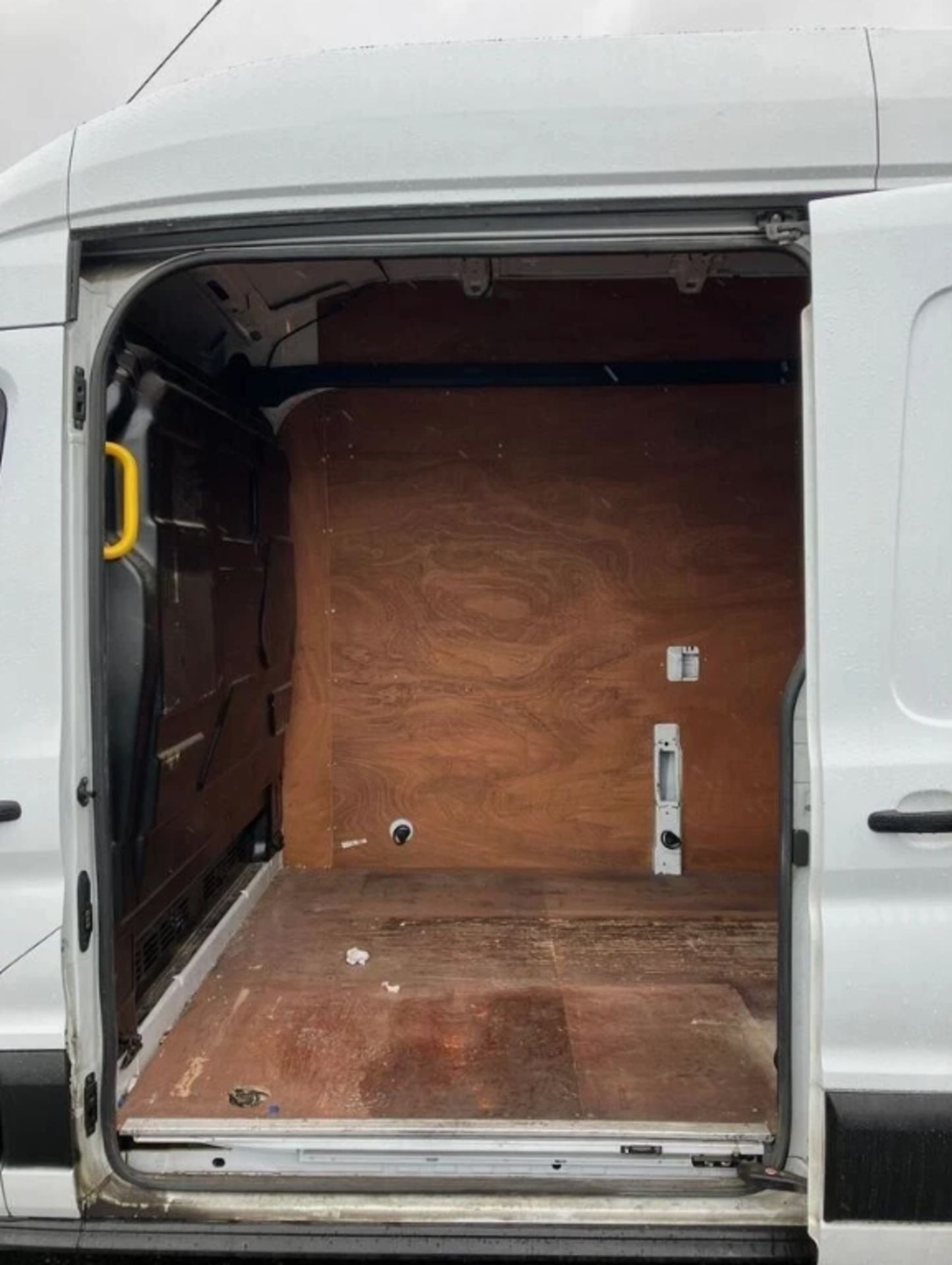 **(ONLY 98K MILEAGE)** 2019 FORD TRANSIT 350 LEADER TDCI L3H2 MWB >>--NO VAT ON HAMMER--<< - Image 9 of 13