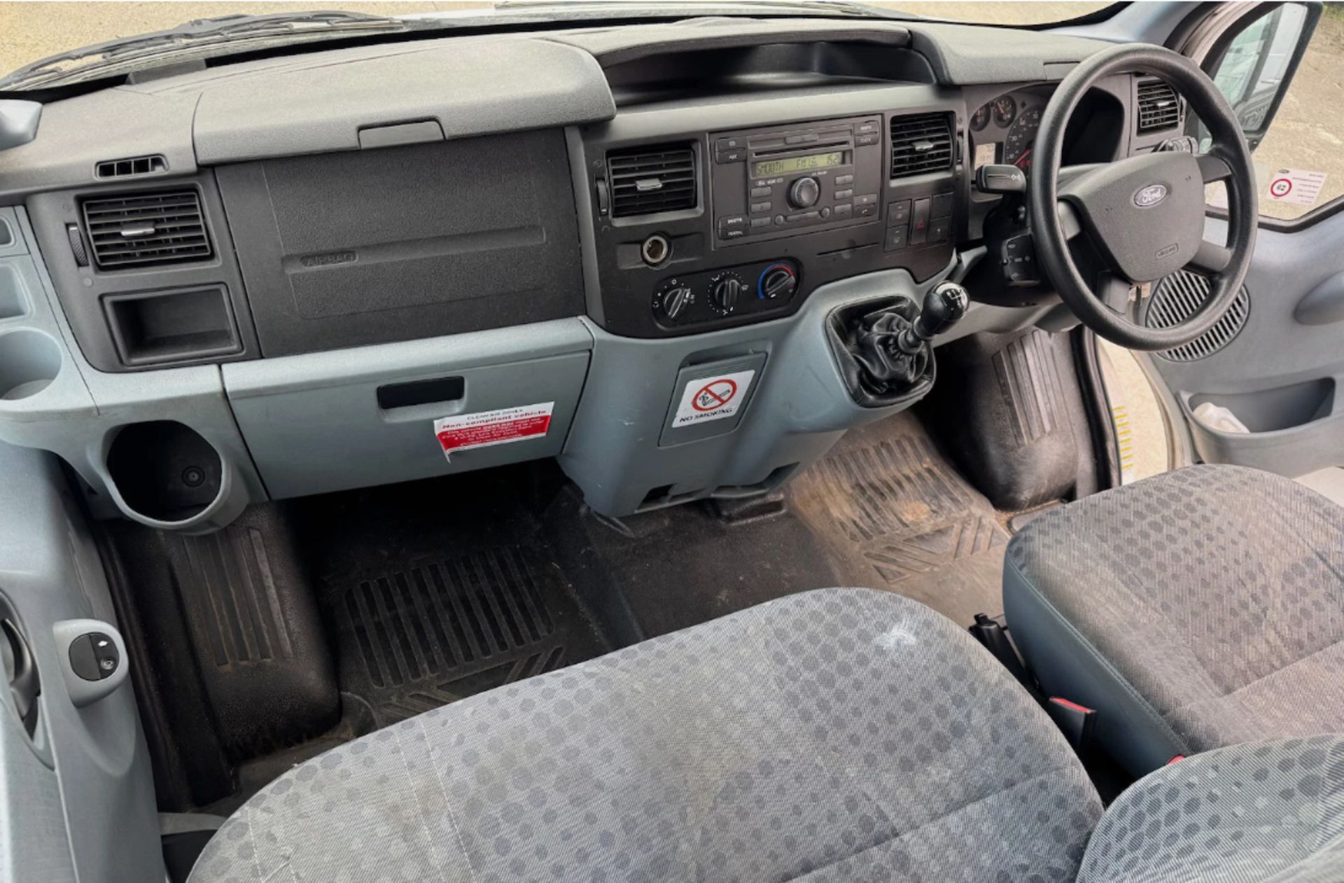 **(ONLY 99K MILEAGE)** 2012 / 62 FORD TRANSIT T350 LWB 14 SEATER MINIBUS - Image 20 of 21