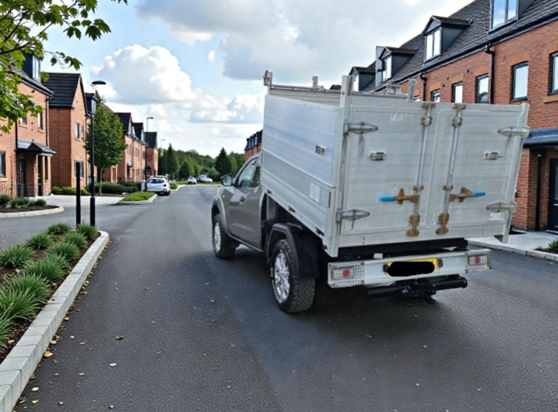 **(ONLY 60K MILEAGE)** 2021 NISSAN NAVARA ACENTA DCI 2.3 DIESEL MANUAL KING CAB PICKUP - Image 5 of 12