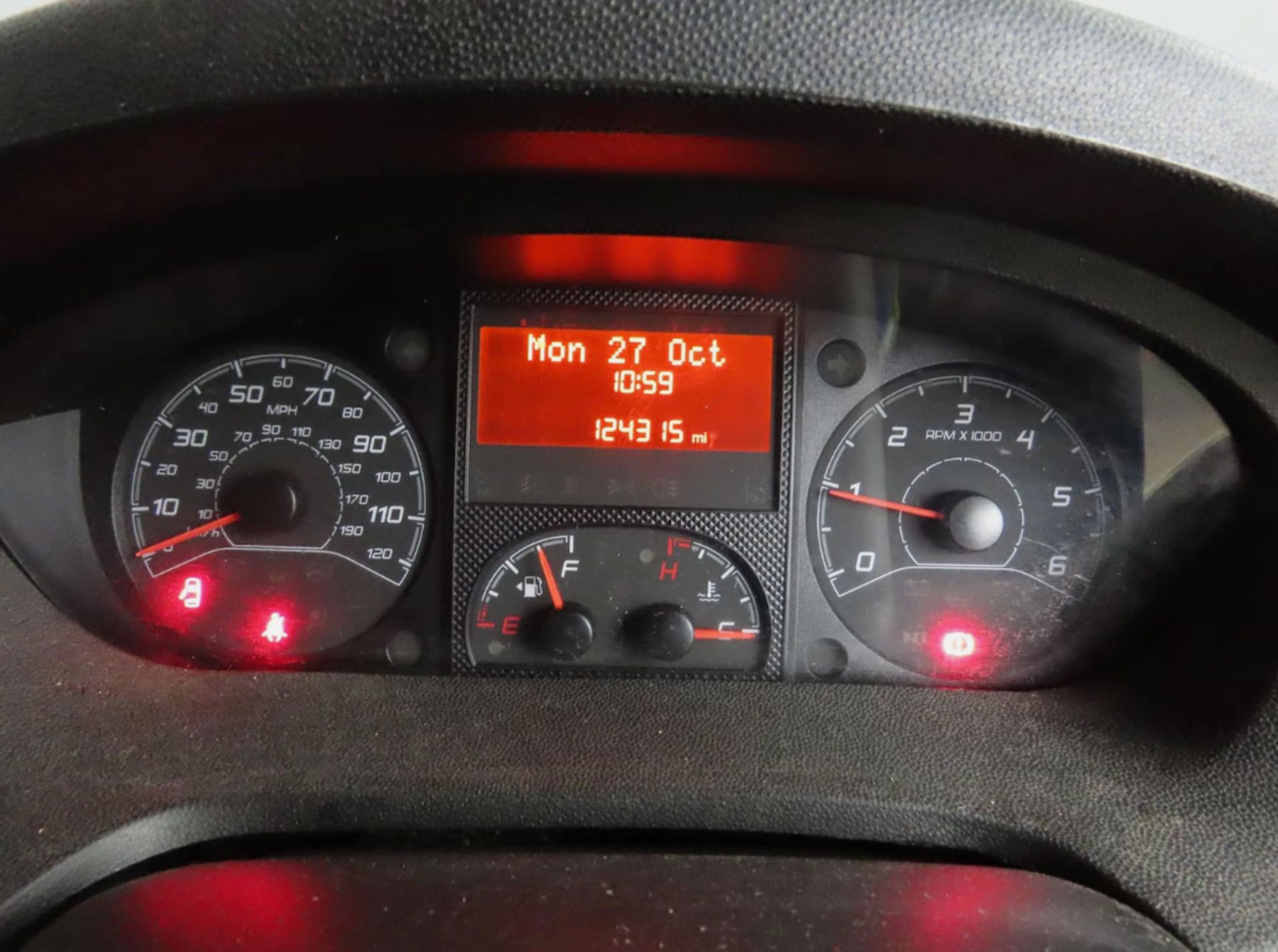 **(ONLY 124K MILEAGE)** 2015/65 PEUGEOT BOXER MWB L2H2 2.2 HDI PANEL VAN - Image 12 of 12