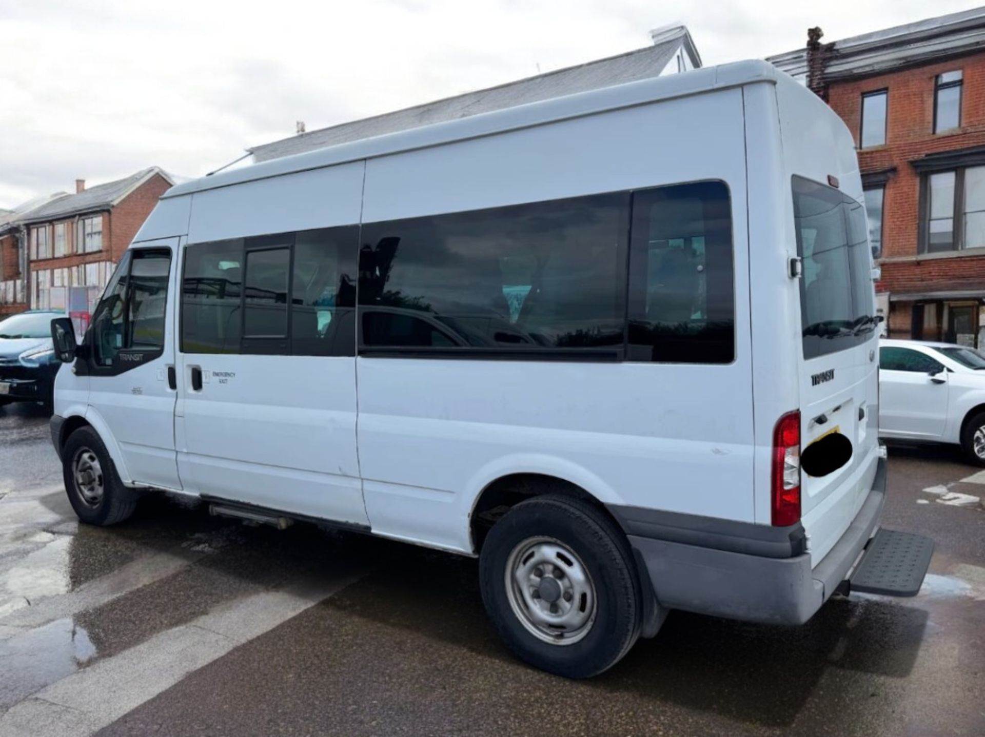 **(ONLY 99K MILEAGE)** 2012 / 62 FORD TRANSIT T350 LWB 14 SEATER MINIBUS - Image 4 of 21