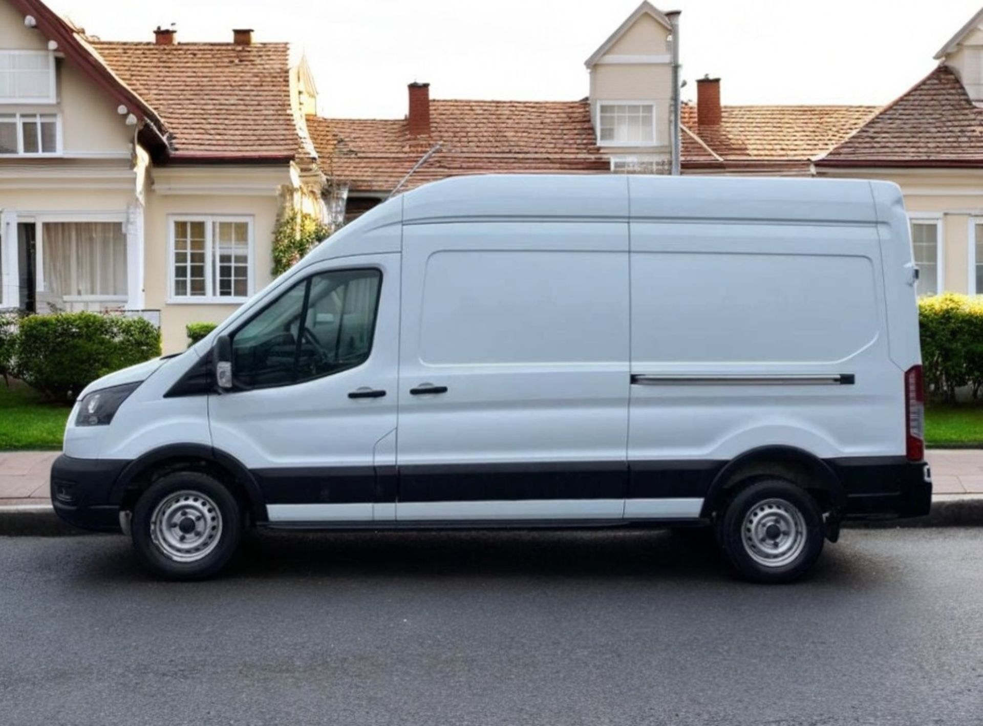 **(ONLY 98K MILEAGE)** 2019 FORD TRANSIT 350 LEADER TDCI L3H2 MWB >>--NO VAT ON HAMMER--<< - Image 4 of 13