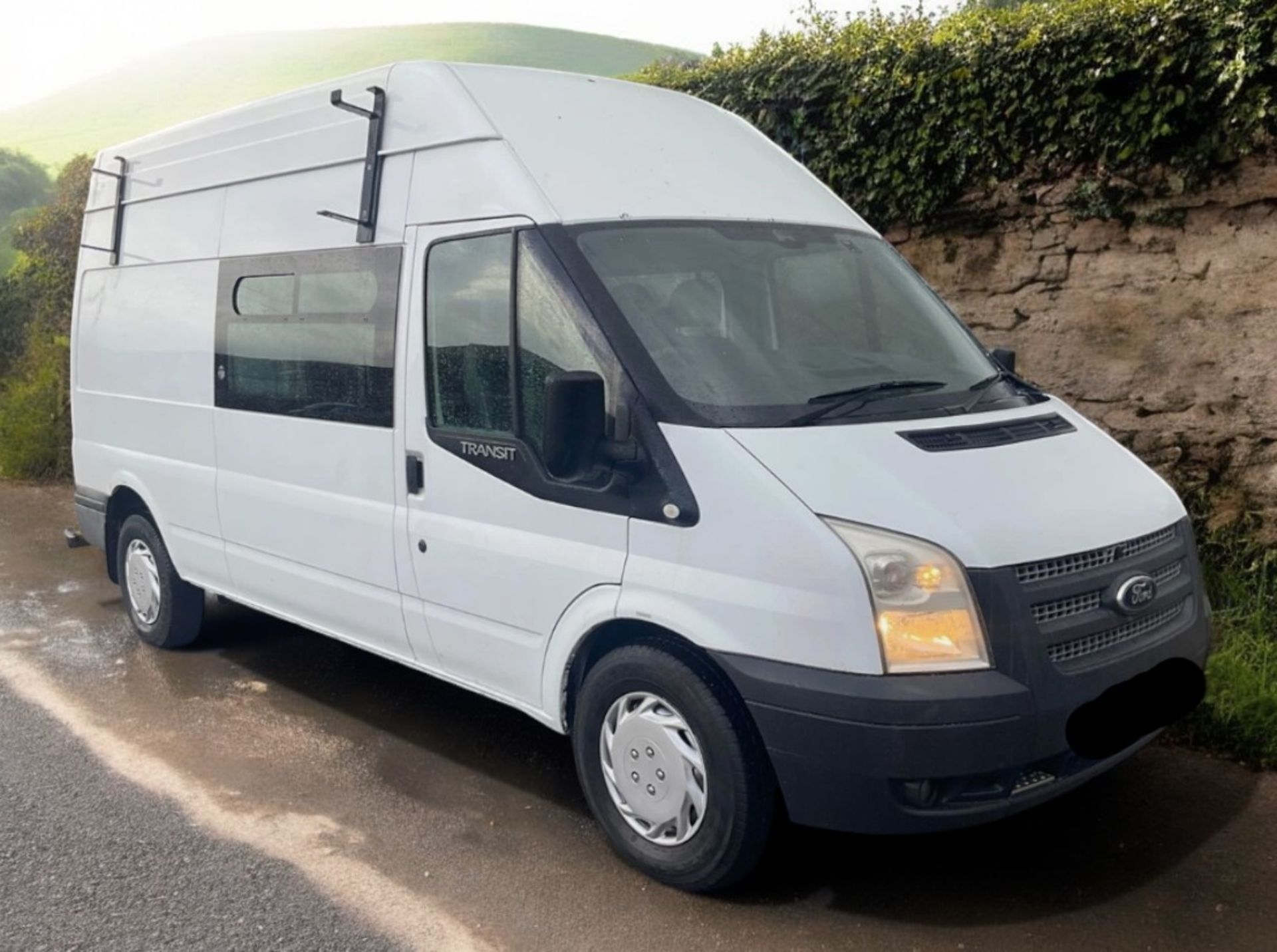 **(ONLY 118K MILEAGE)** 2013 FORD TRANSIT 100 T350 RWD – WELFARE / PANEL VAN>>--NO VAT ON HAMMER--<<