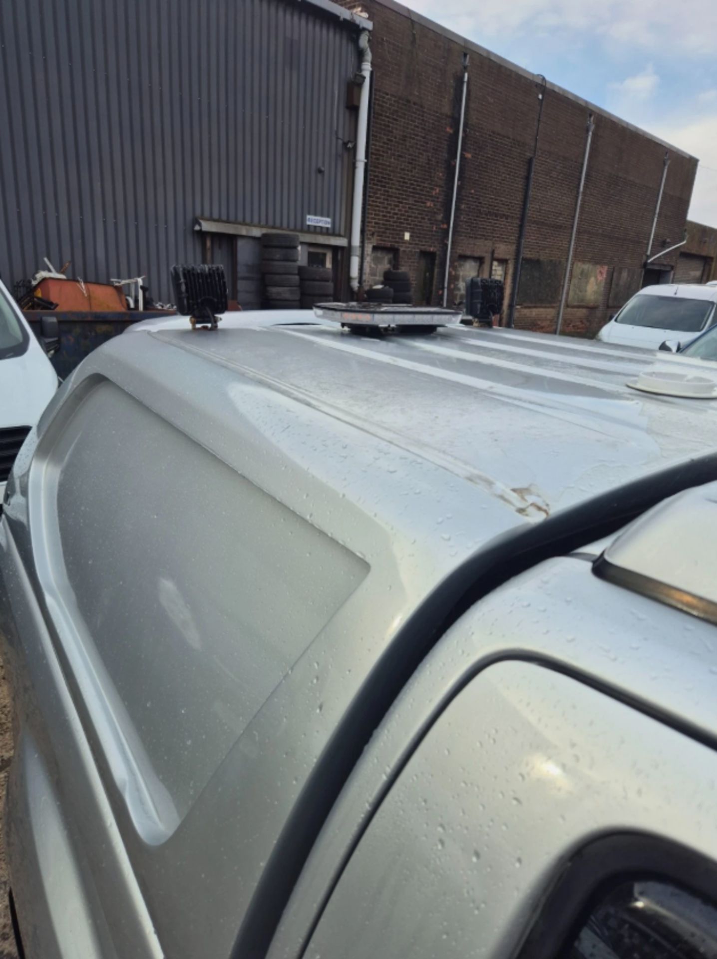 2015 ISUZU RODEO D-MAX UTAH VISION 2.5 TWIN TURBO DIESEL 6-SPEED MANUAL >>--NO VAT ON HAMMER--<< - Image 15 of 25