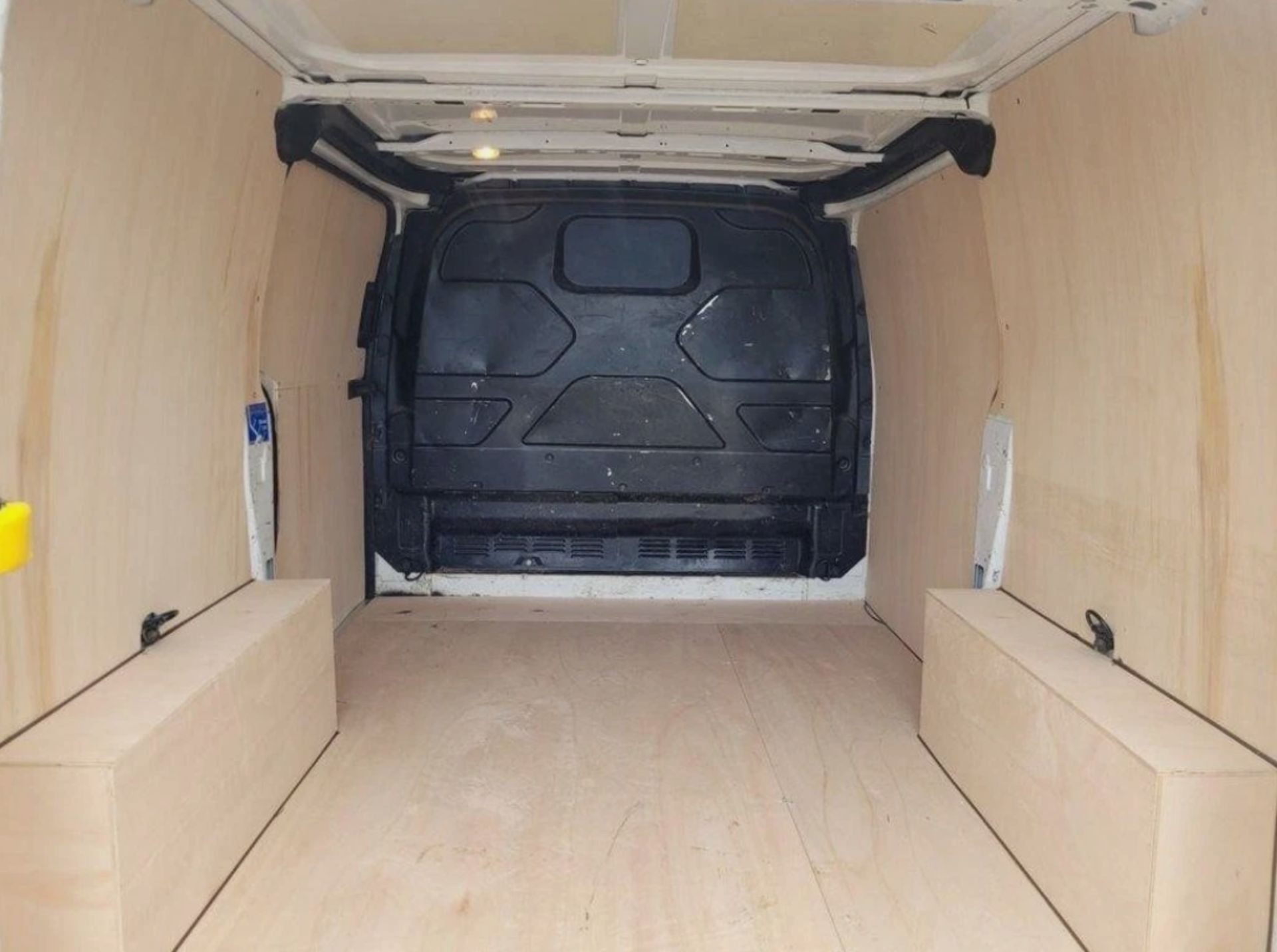 *(ONLY 106 K MILEAGE)* 2019 FORD TRANSIT CUSTOM 280 TDCI SWB VAN >>-NO VAT ON HAMMER-<< - Image 9 of 13