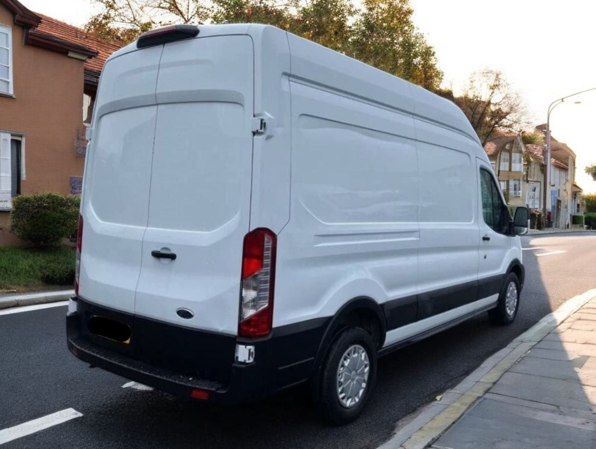 **(ONLY 98K MILEAGE)** 2019 FORD TRANSIT 350 LEADER TDCI L3H2 MWB >>--NO VAT ON HAMMER--<< - Image 7 of 13
