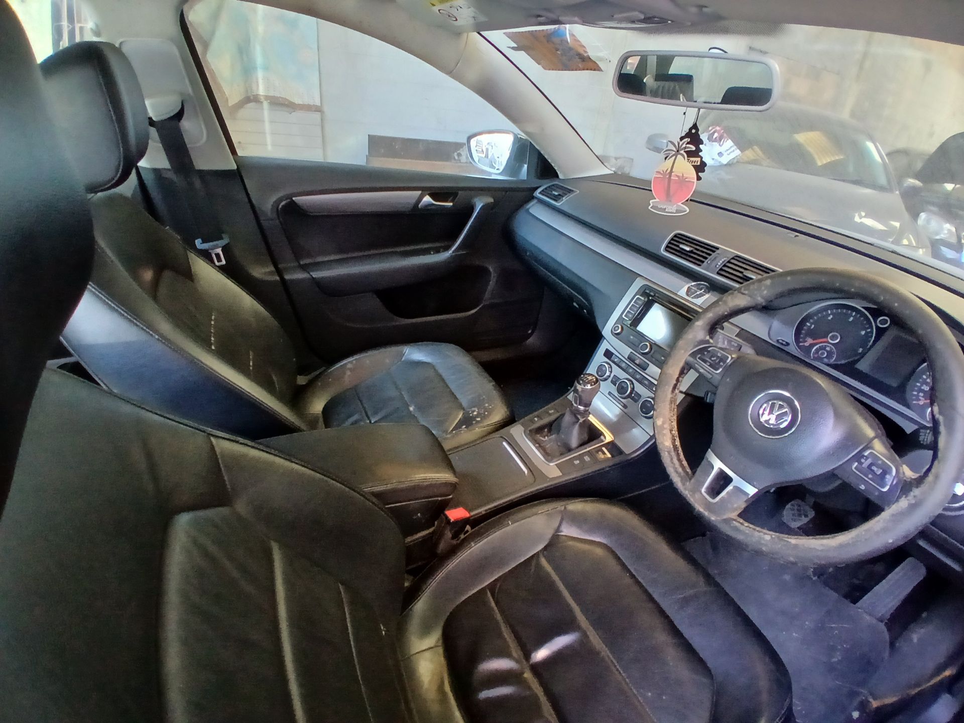 2014 (64) VOLKSWAGEN PASSAT EXECUTIVE TDI BLUEMOTION TECH >>--NO VAT ON HAMMER--<< - Image 9 of 13