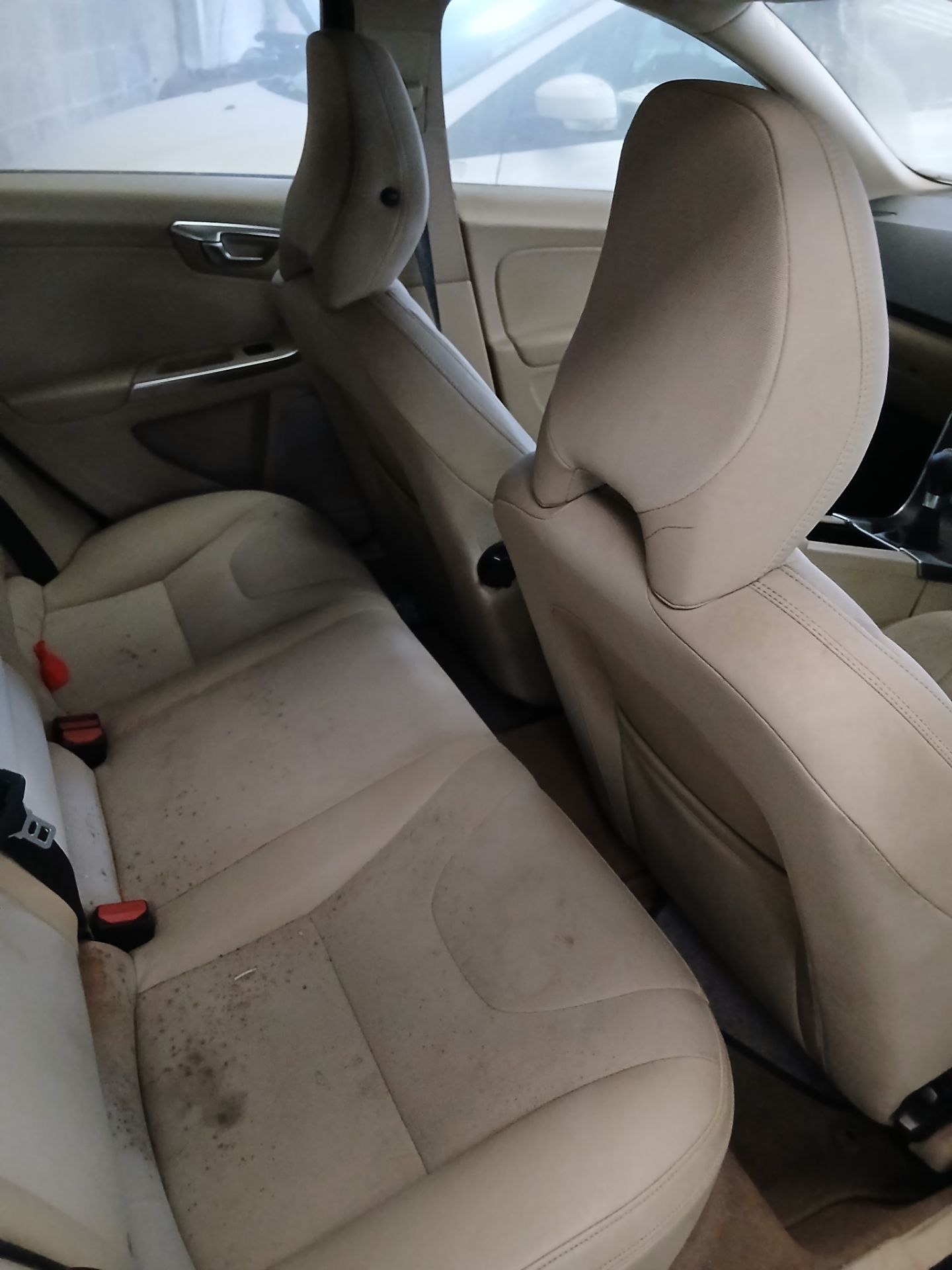 2011 VOLVO V60 ES DRIVE 1.6 DIESEL ESTATE – START/STOP >>--NO VAT ON HAMMER--<< - Image 12 of 13