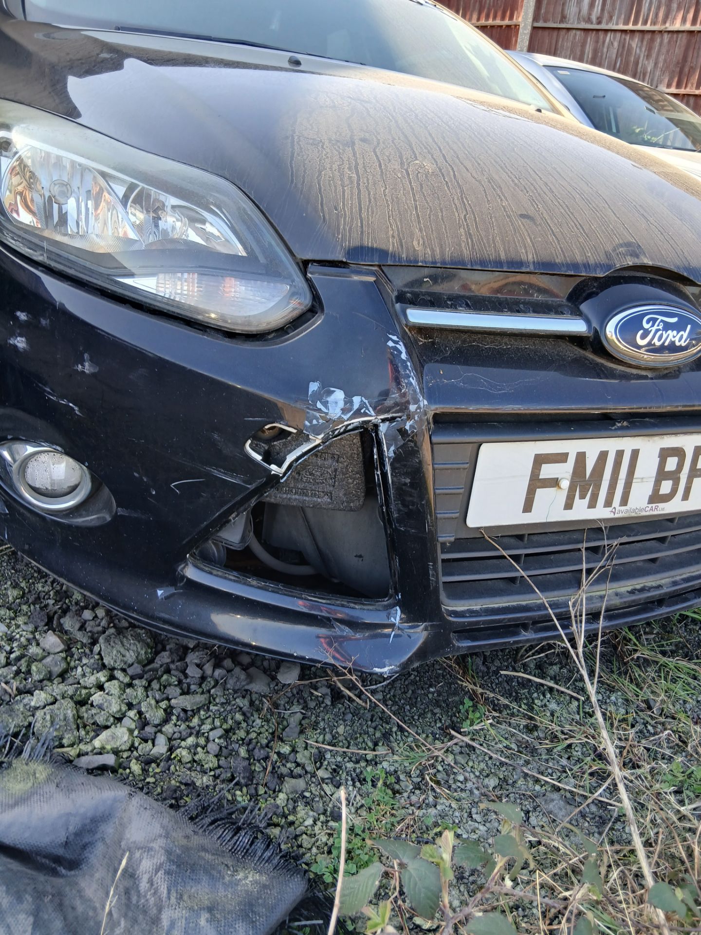 2011 FORD FOCUS ZETEC TDCI 1.6 DIESEL MANUAL – BLACK – 5 DOOR >>--NO VAT ON HAMMER--<< - Image 4 of 12