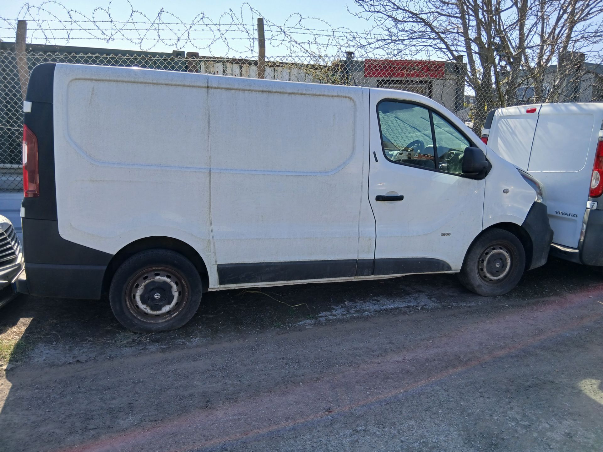 2014 VAUXHALL VIVARO 2900 CDTI PANEL VAN – 1.6 DIESEL >>--NO VAT ON HAMMER--<< - Image 3 of 8