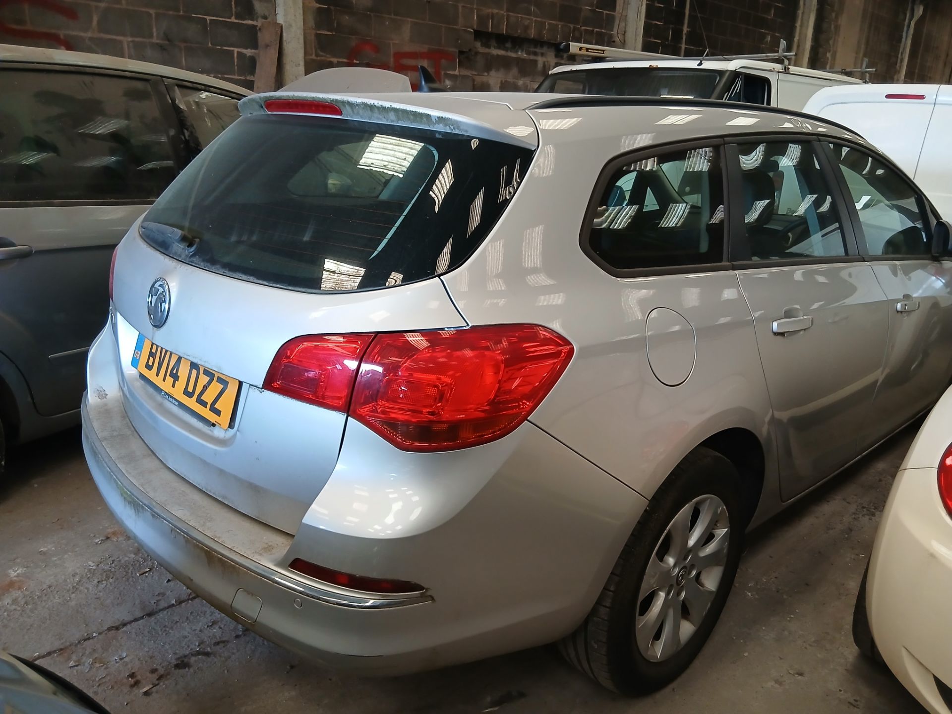 2014 VAUXHALL ASTRA DESIGN CDTI ECOFLEX S/S – ESTATE – 1248CC DIESEL >>--NO VAT ON HAMMER--<< - Image 2 of 11