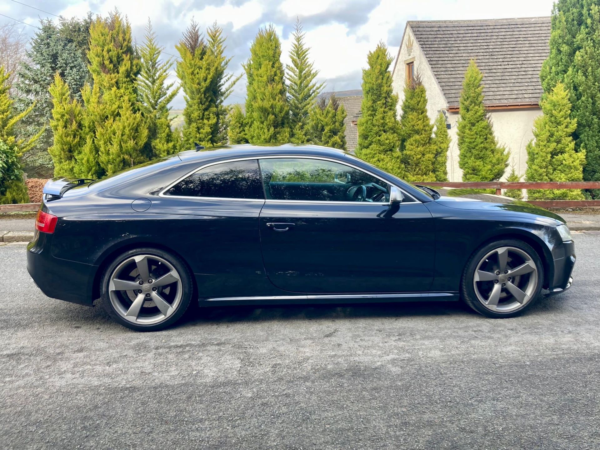 2010 AUDI RS5 4.2 FSI QUATTRO S TRONIC COUPE >>--NO VAT ON HAMMER--<< - Image 5 of 12