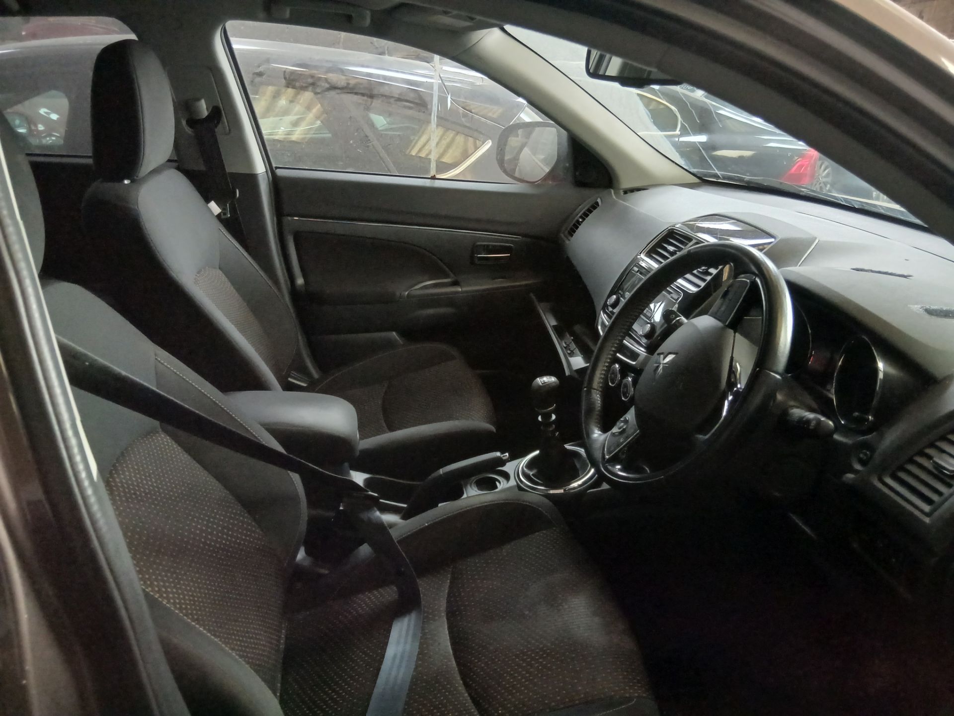 2015 MITSUBISHI ASX ZC-M DI-D – 1.6 DIESEL SUV >>--NO VAT ON HAMMER--<< - Image 5 of 13