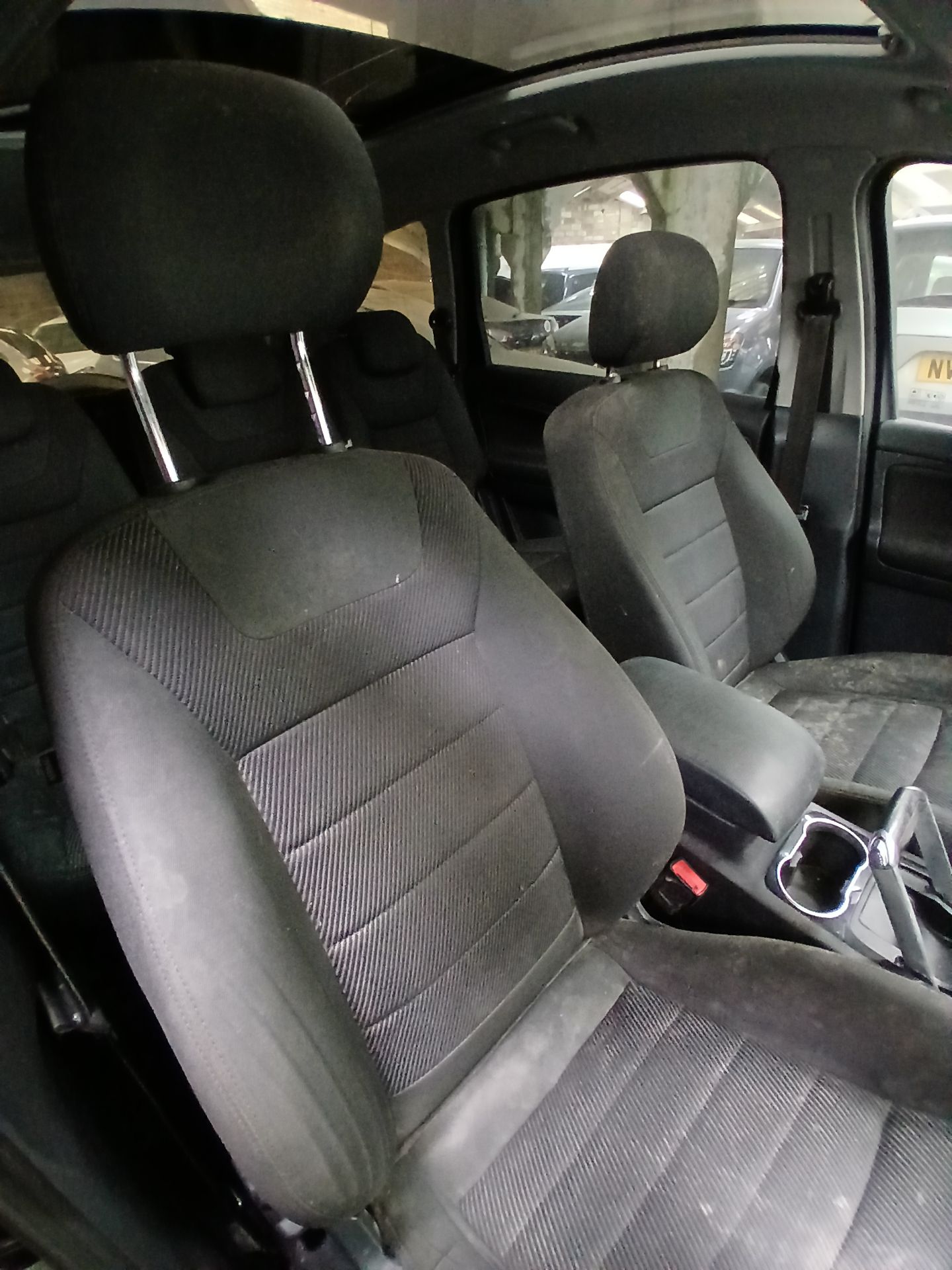 2012 FORD S-MAX TITANIUM TDCI – 7 SEATER – 2.2 DIESEL >>--NO VAT ON HAMMER--<< - Image 5 of 9