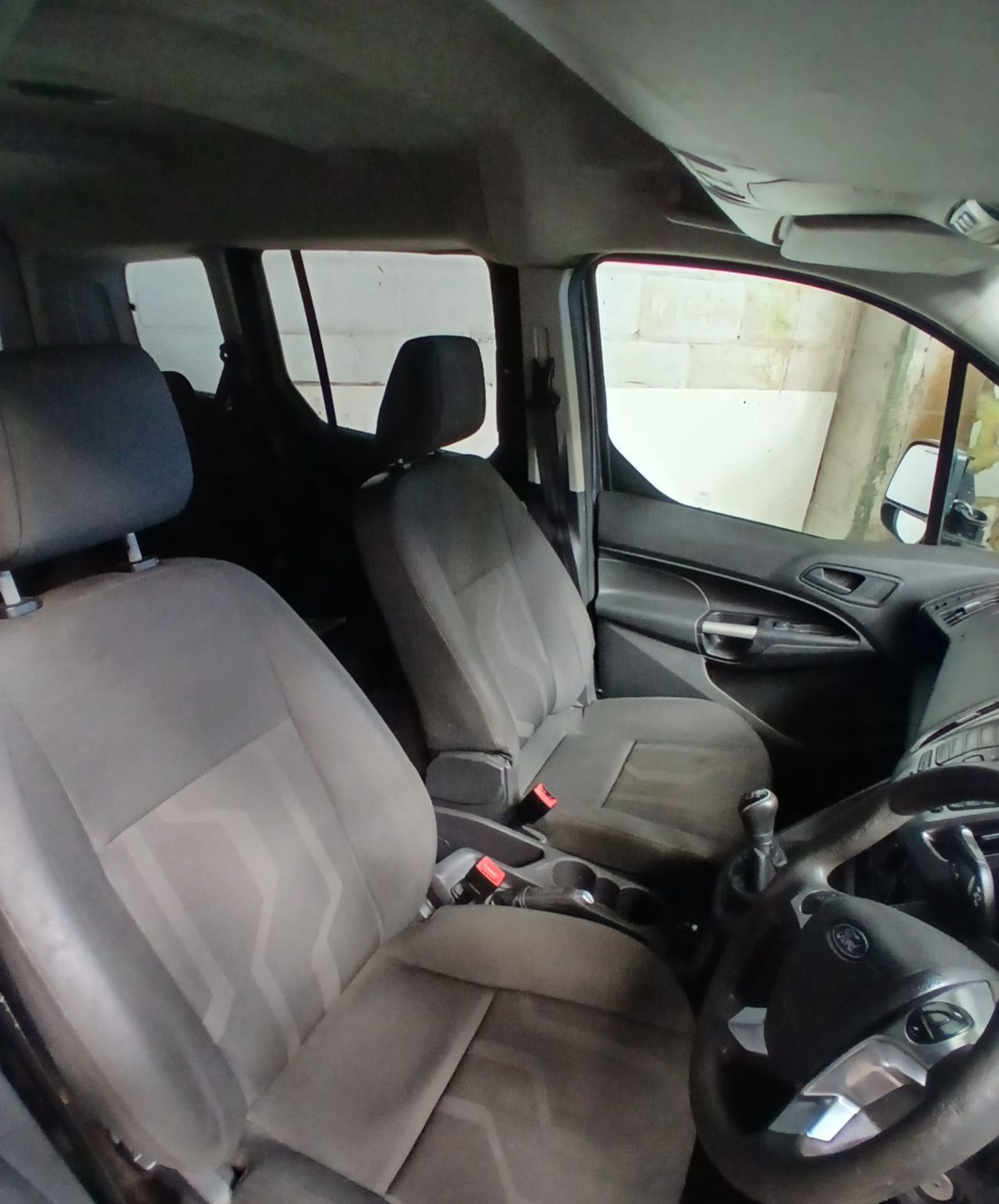 2014 FORD TOURNEO CONNECT ZETEC TDCI – 1.6 DIESEL – MANUAL – GREY – 5 SEATER - NO VAT ON HAMMER - Image 7 of 12