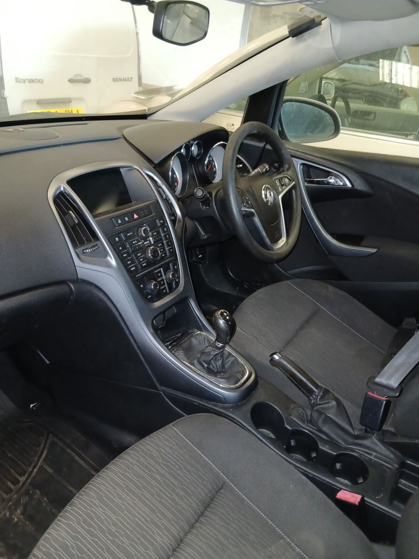 2014 VAUXHALL ASTRA DESIGN CDTI ECOFLEX S/S – ESTATE – 1248CC DIESEL >>--NO VAT ON HAMMER--<< - Image 4 of 11